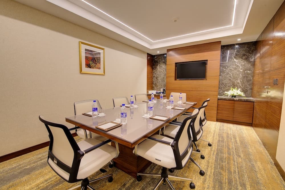 meeting & event spaces