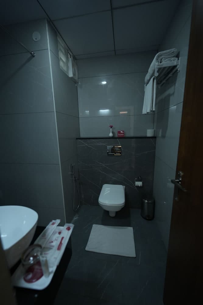 Zip By Spree Hotels Purple Orchid Whitefield