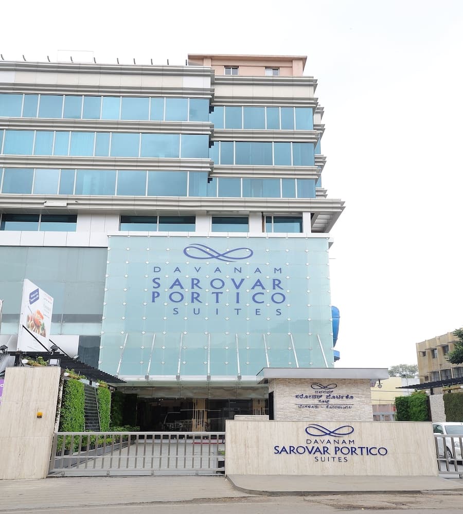 Davanam Sarovar Portico Suites Bengaluru