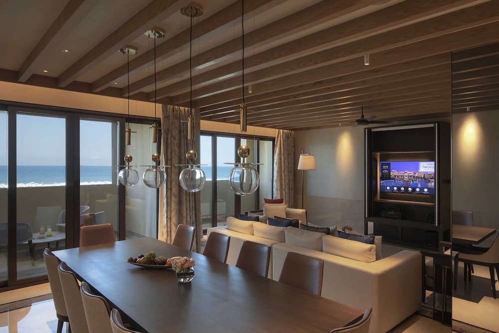 Saadiyat Rotana Resort and Villas