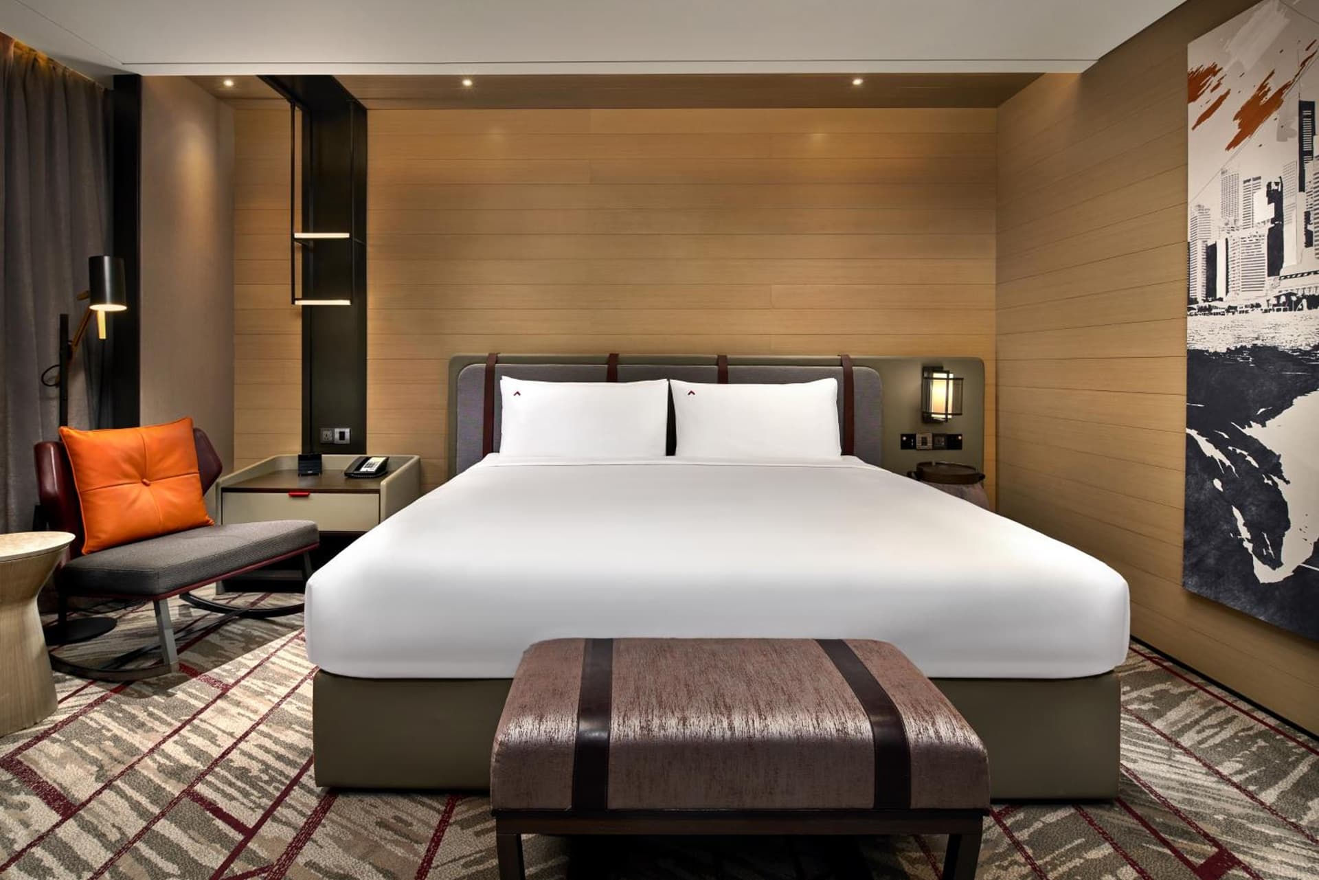Suite Balcony City View