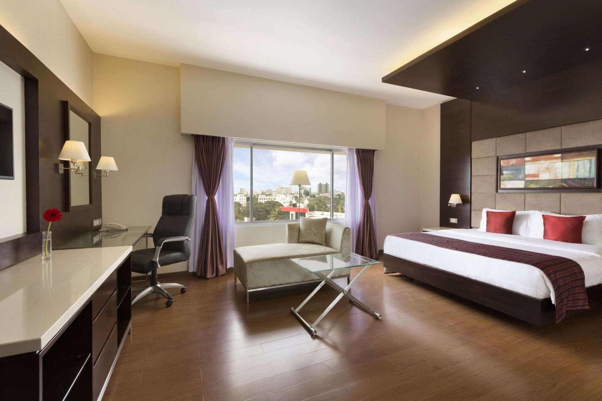 Deluxe King Room
