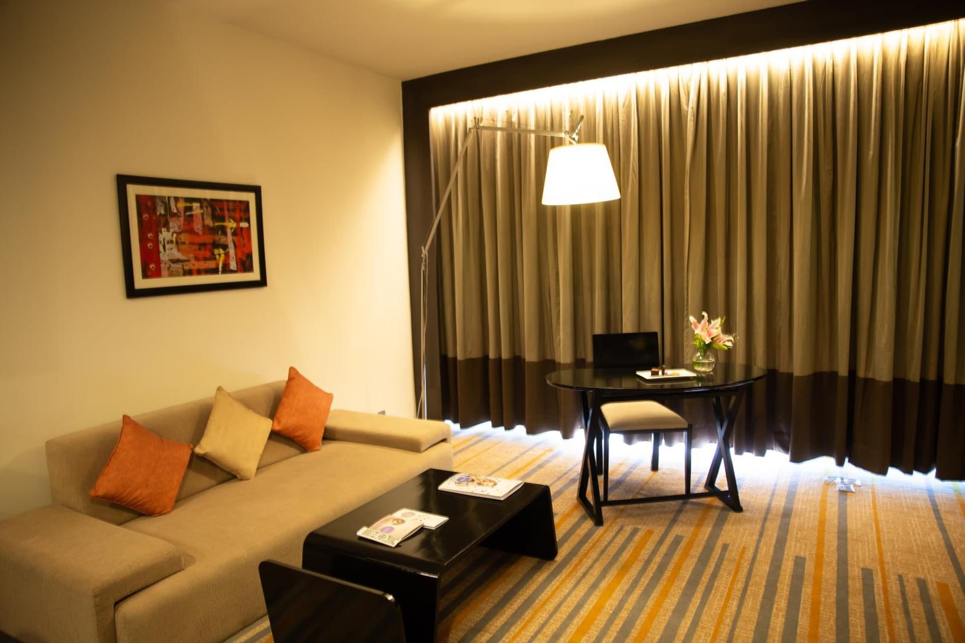 Apartment with Kitchenette