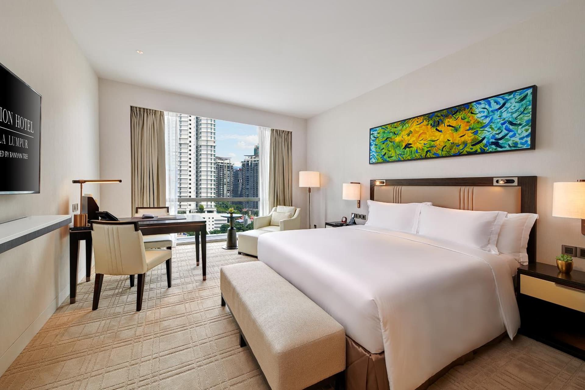 Club King City View Room