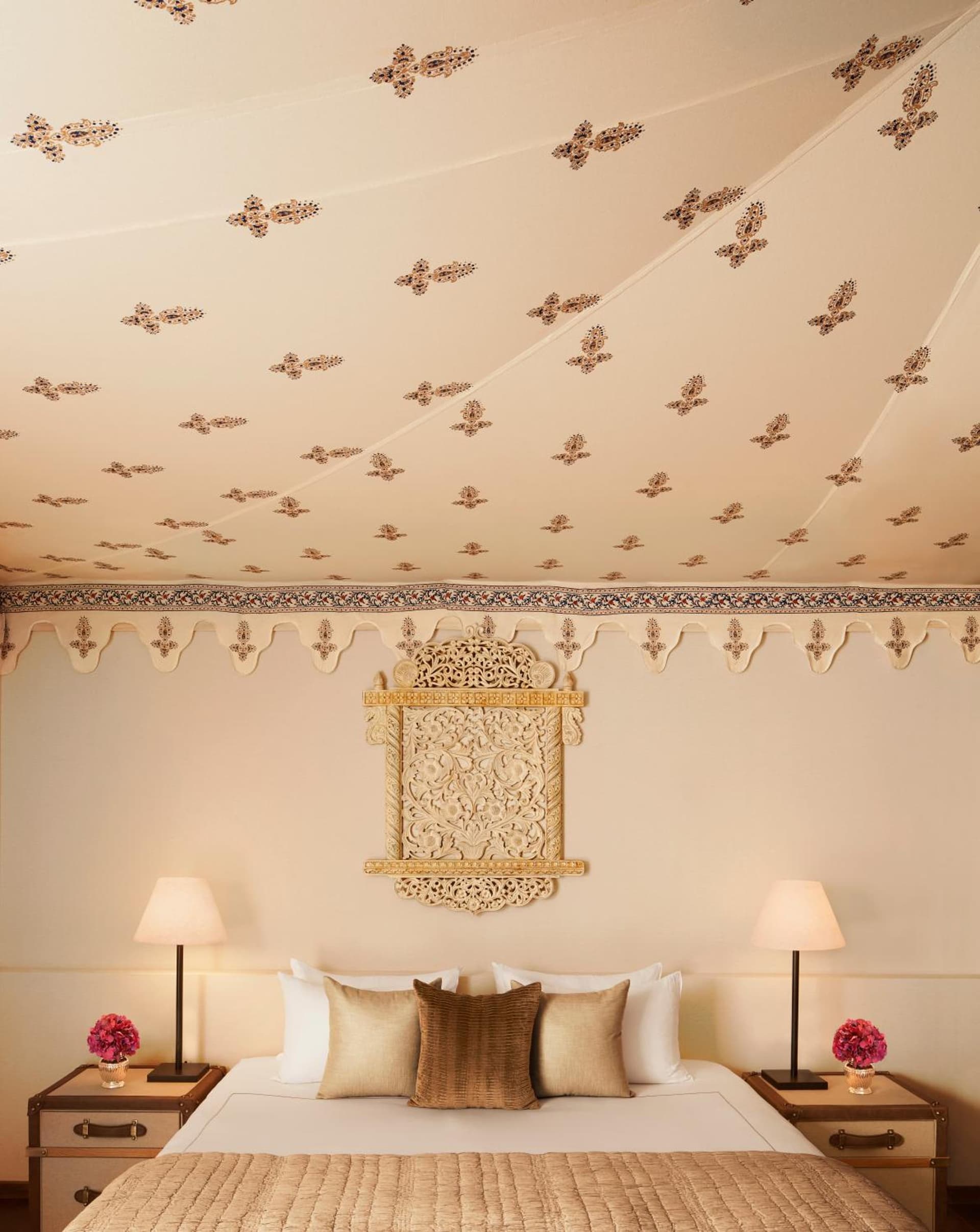 Luxury King Room