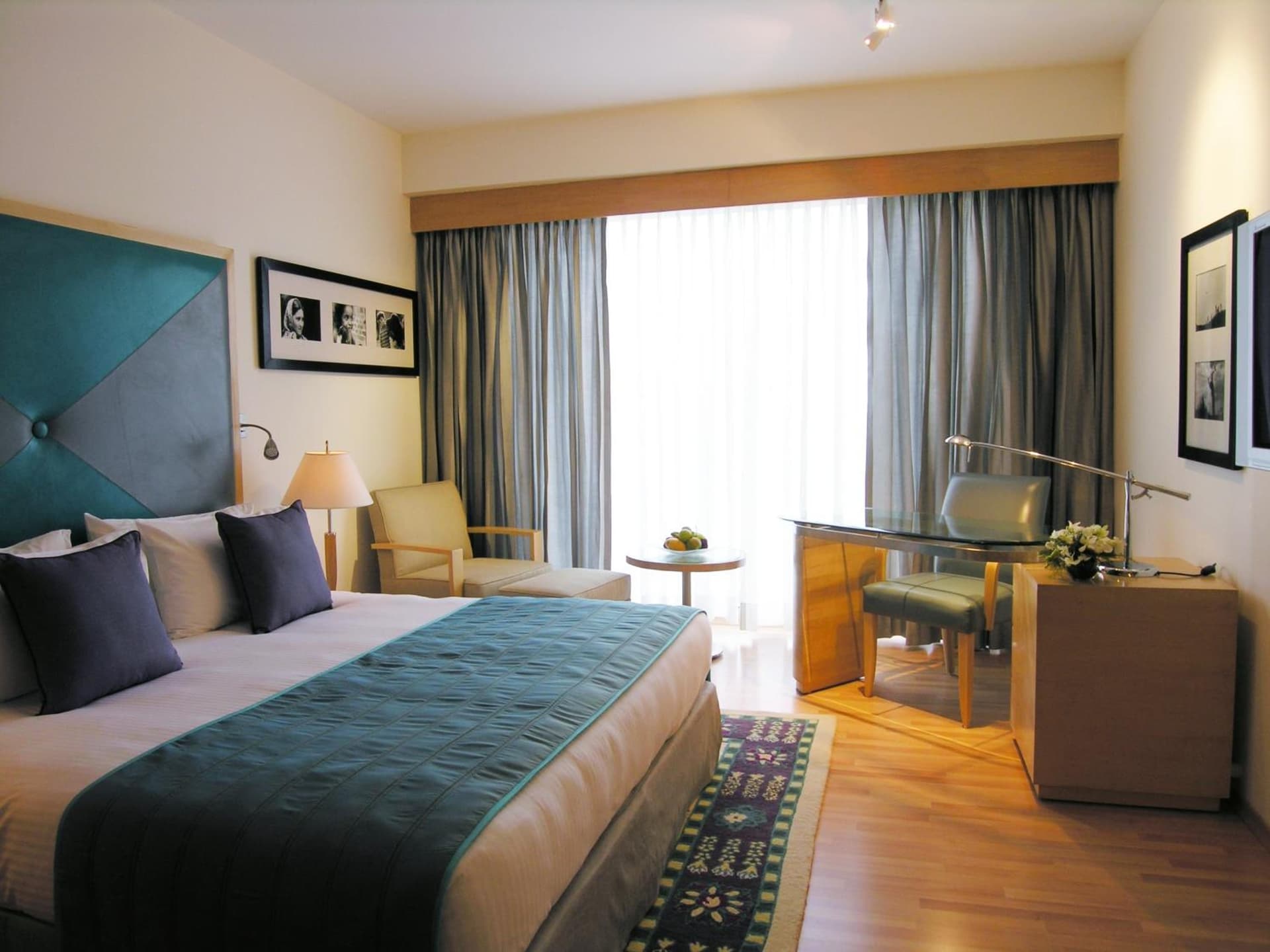 Superior Room Garden View Queen Bed