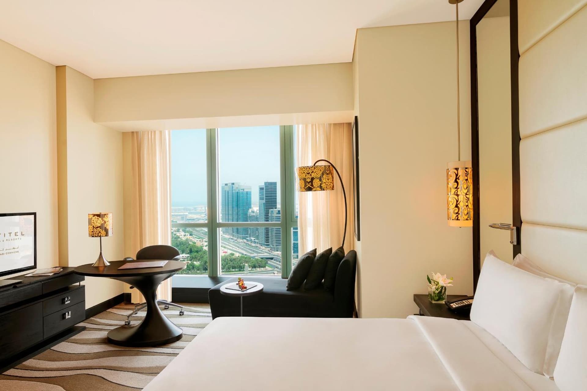 Superior King City View Room