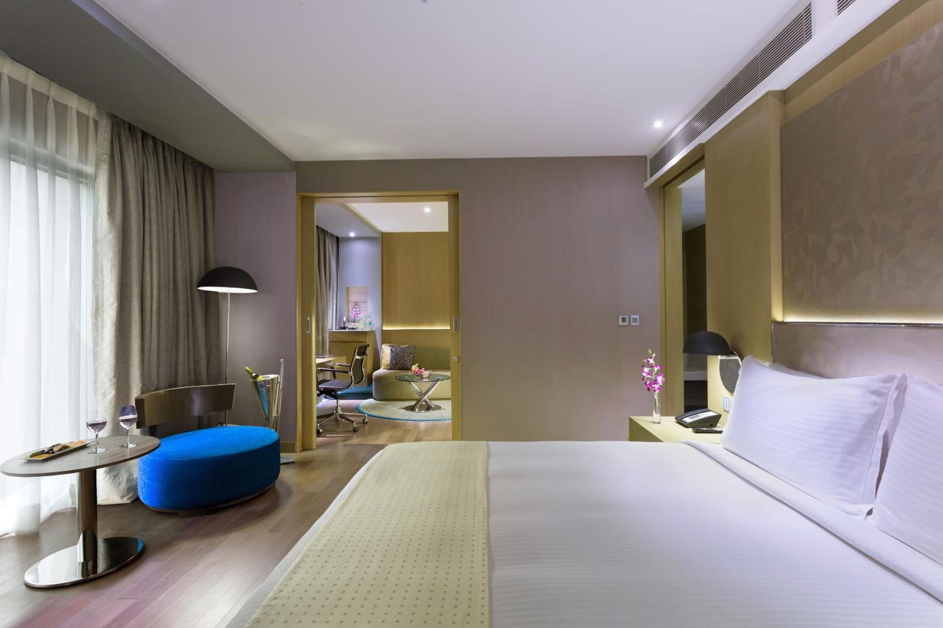 King Bed Suite Non Smoking