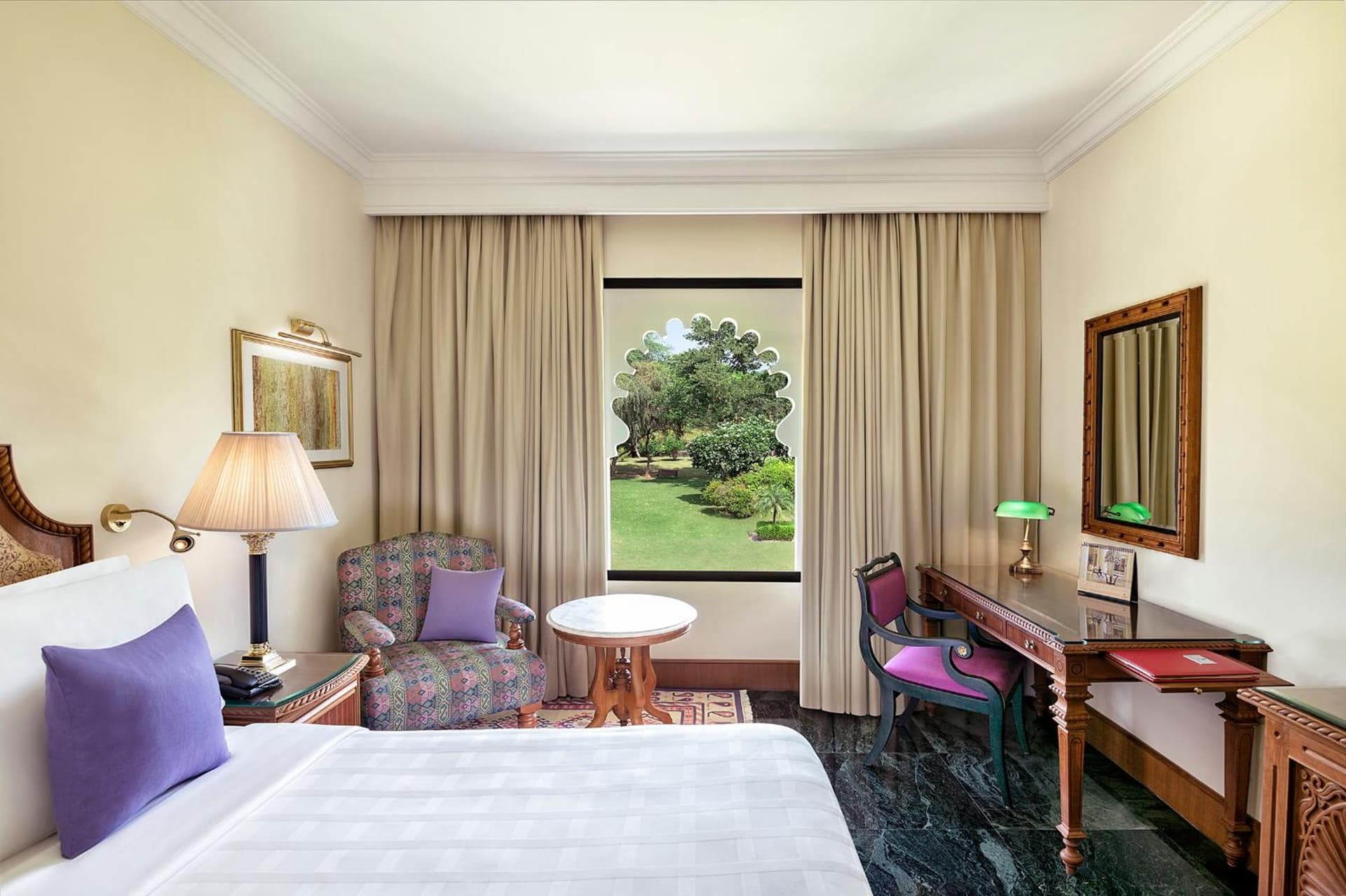 Deluxe Twin Garden View Room