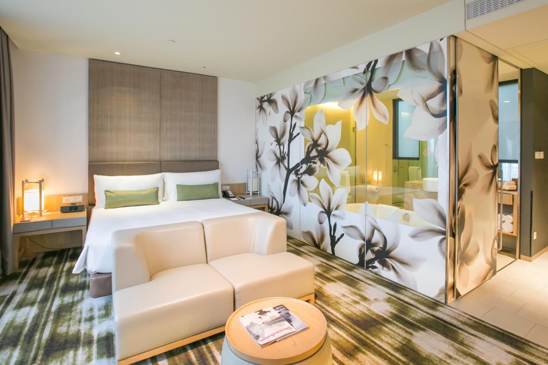 King Standard High Floor