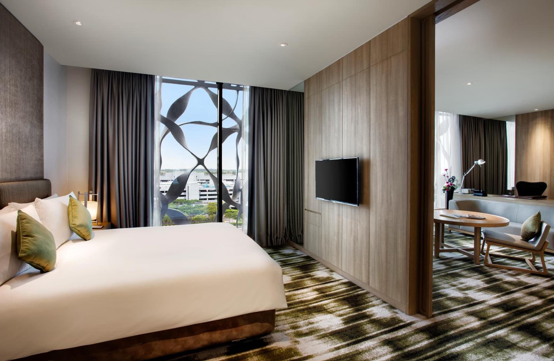 King Junior Suite Lounge Access