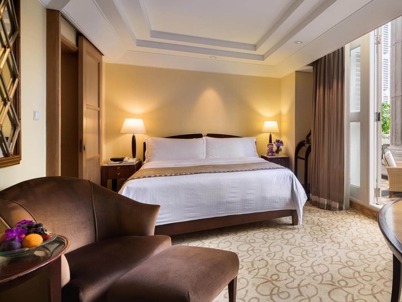 Club King Room