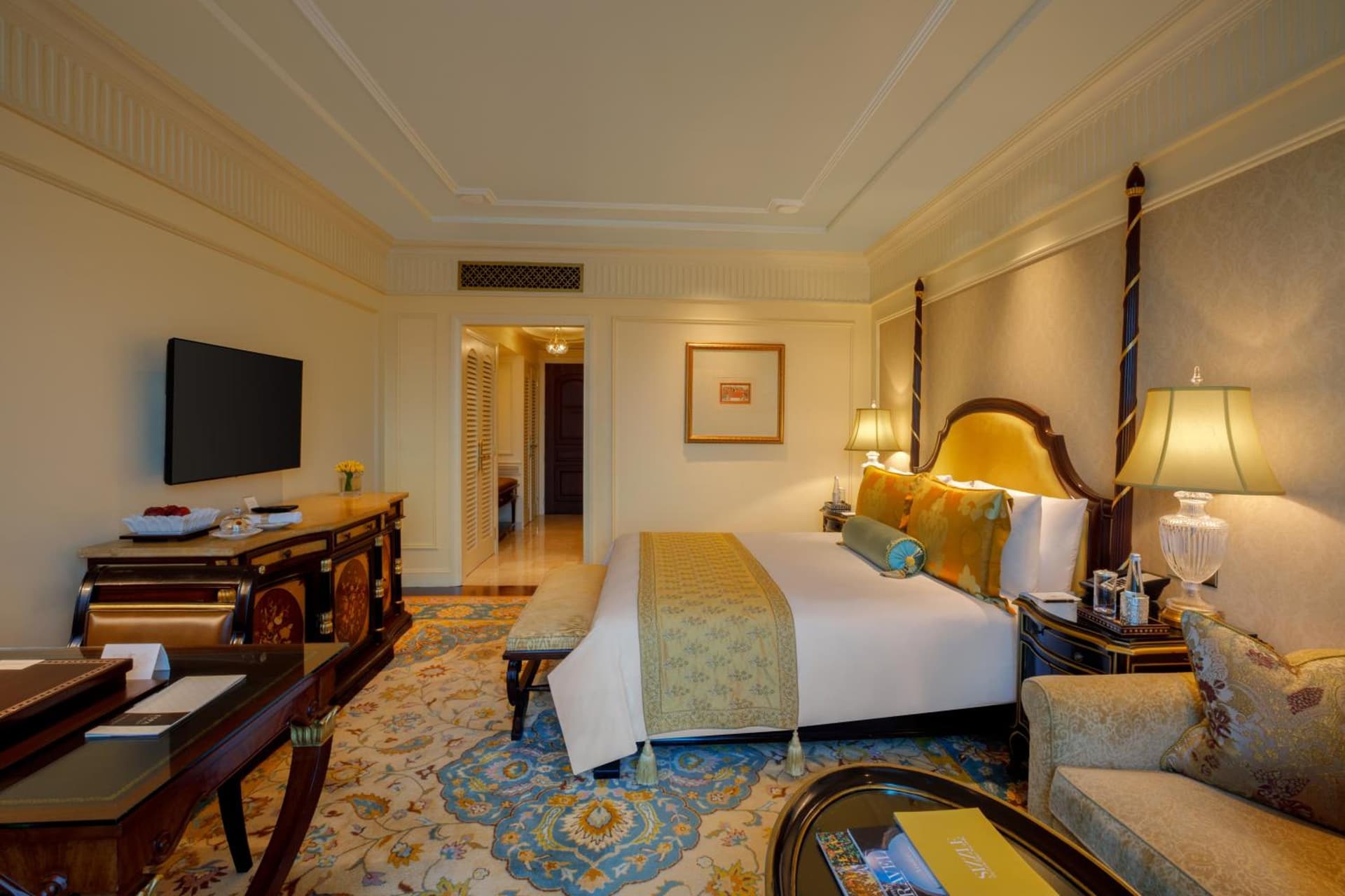 Deluxe King Room