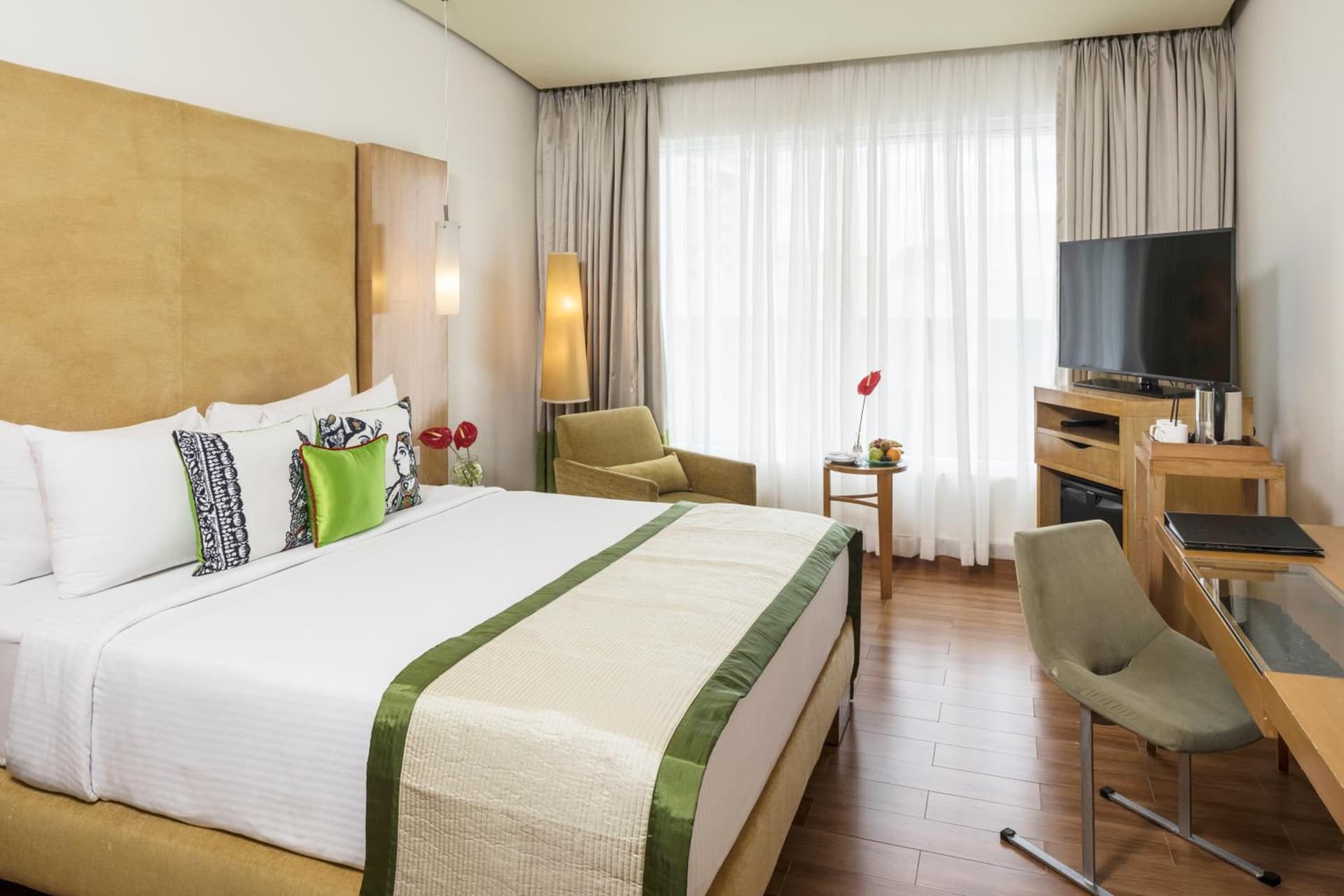 Deluxe Queen Room