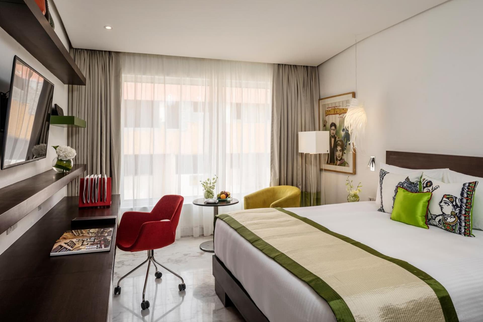 Luxury 1 Queen Bed