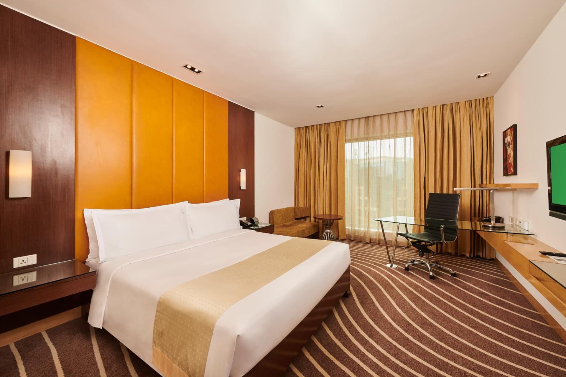 King Premium Lounge Access Smoking