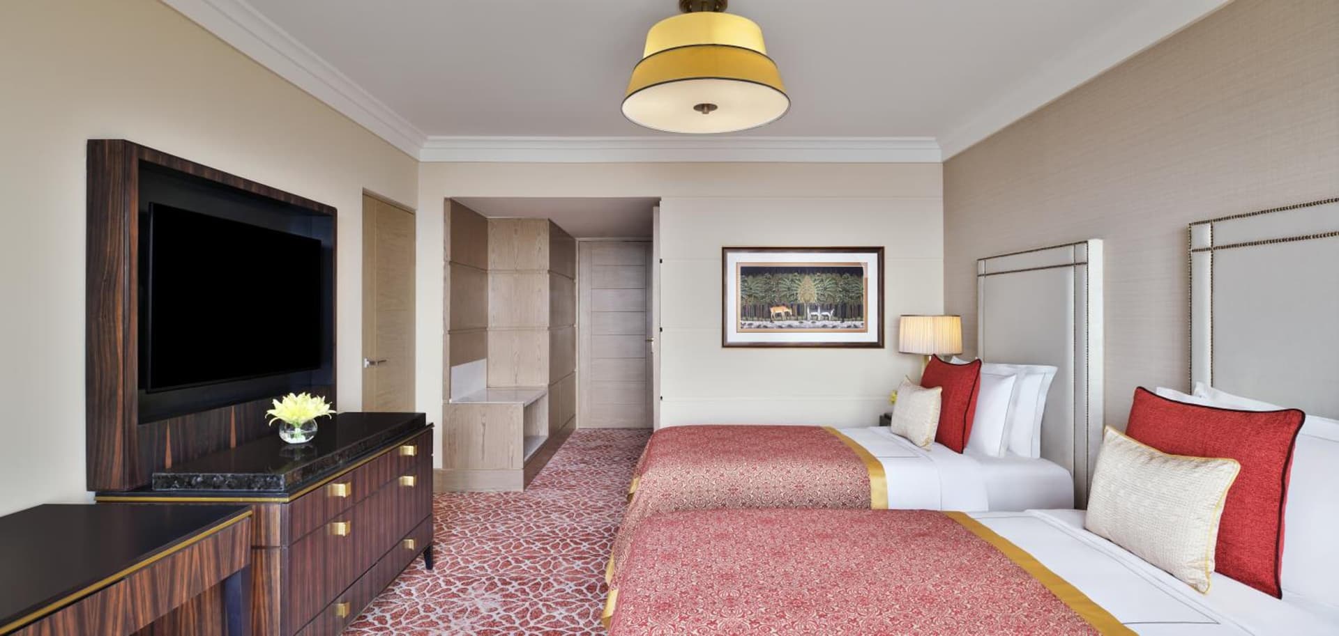 Luxury Room City View Twin Bed