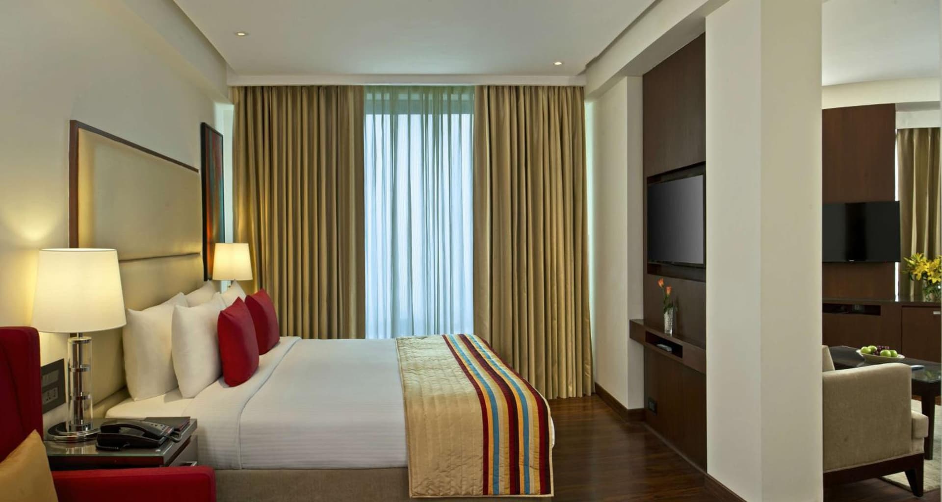 Deluxe Suite