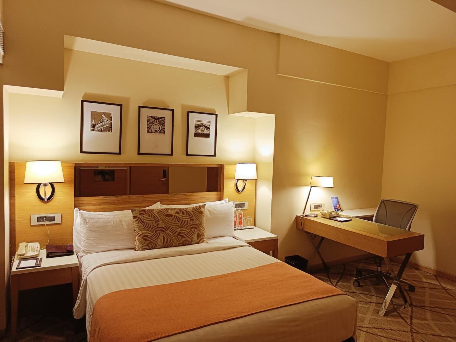 Standard King Room
