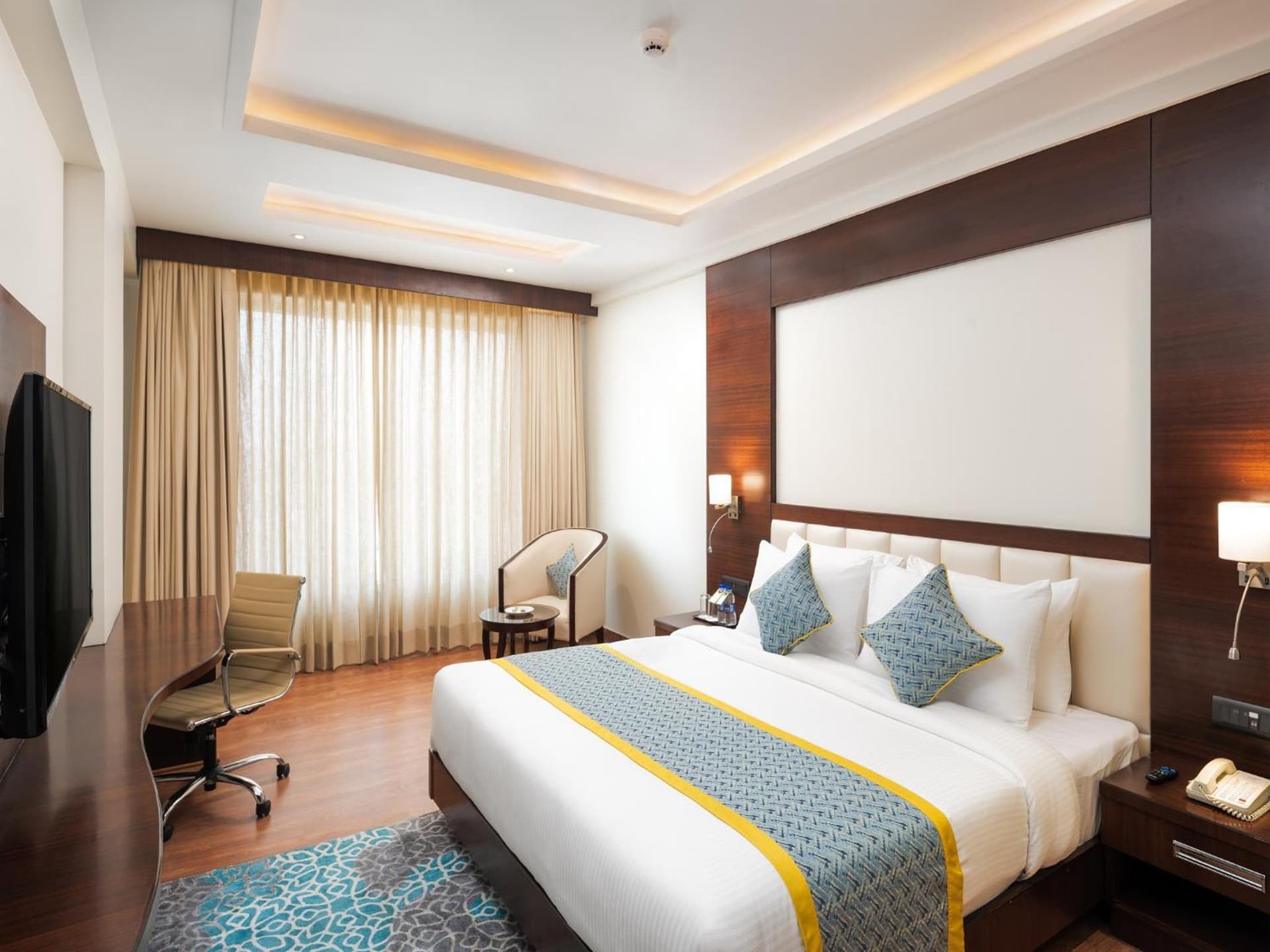 Superior King Room