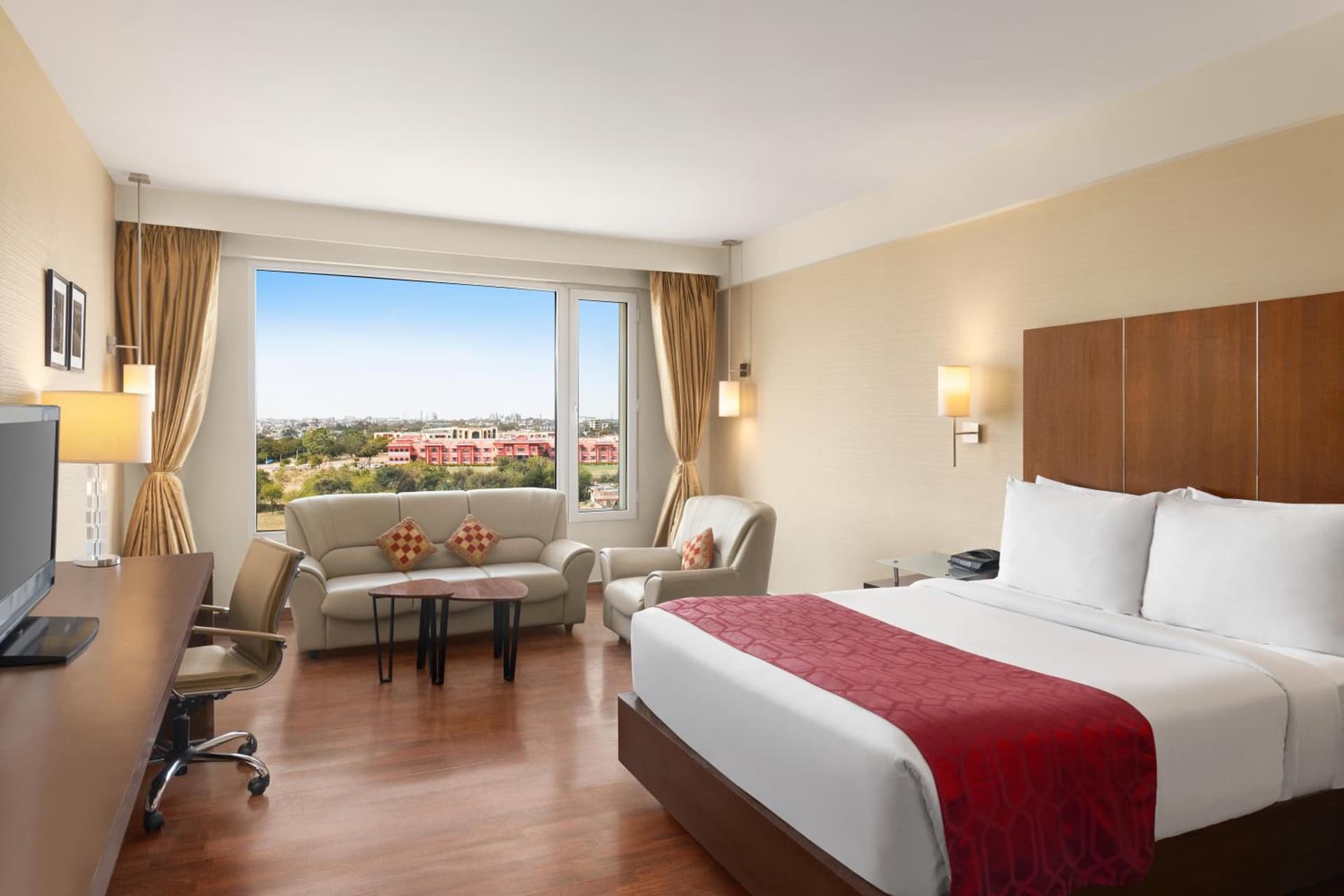 Deluxe Room King Bed