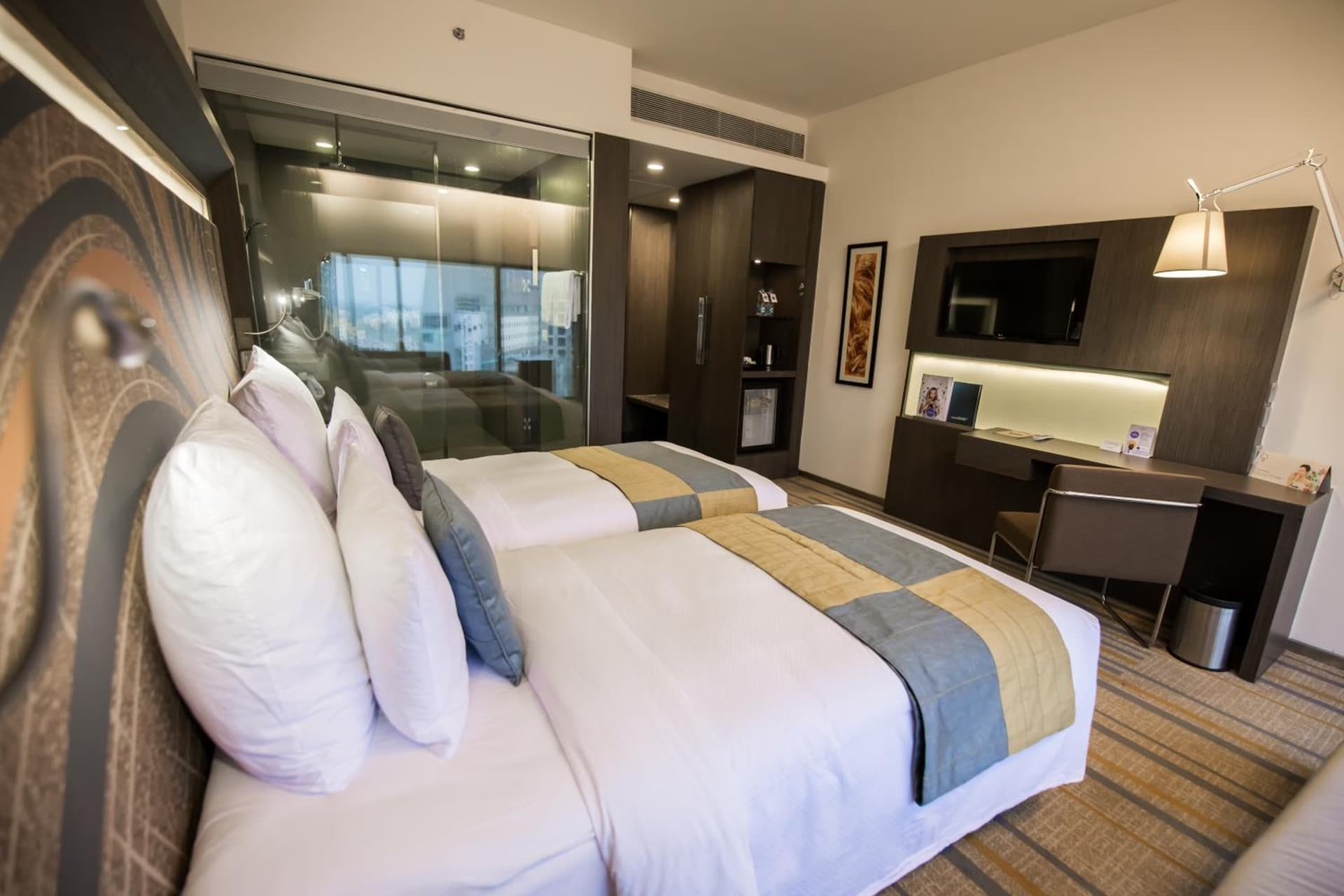 Premier Room Twin Beds
