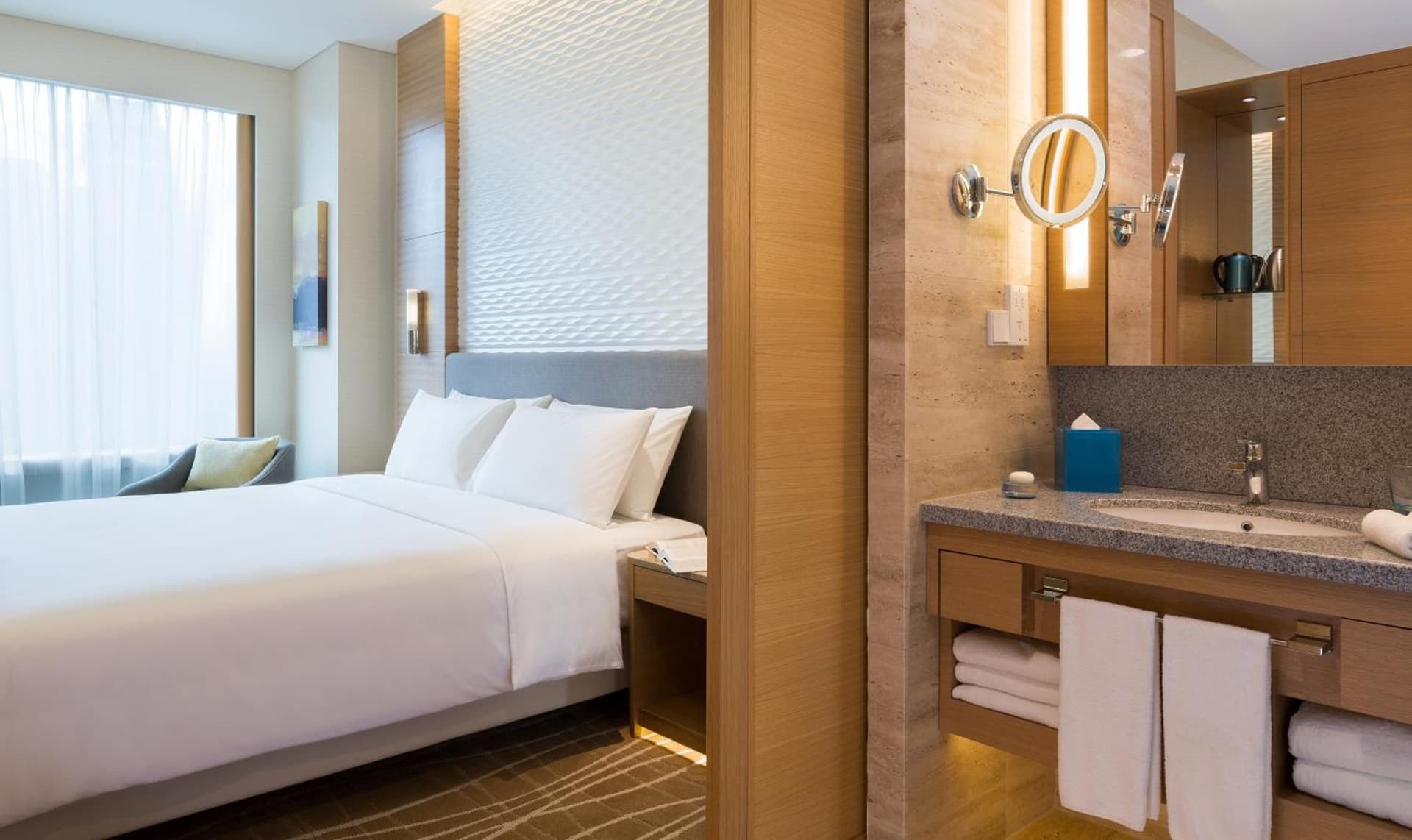 Superior King Room