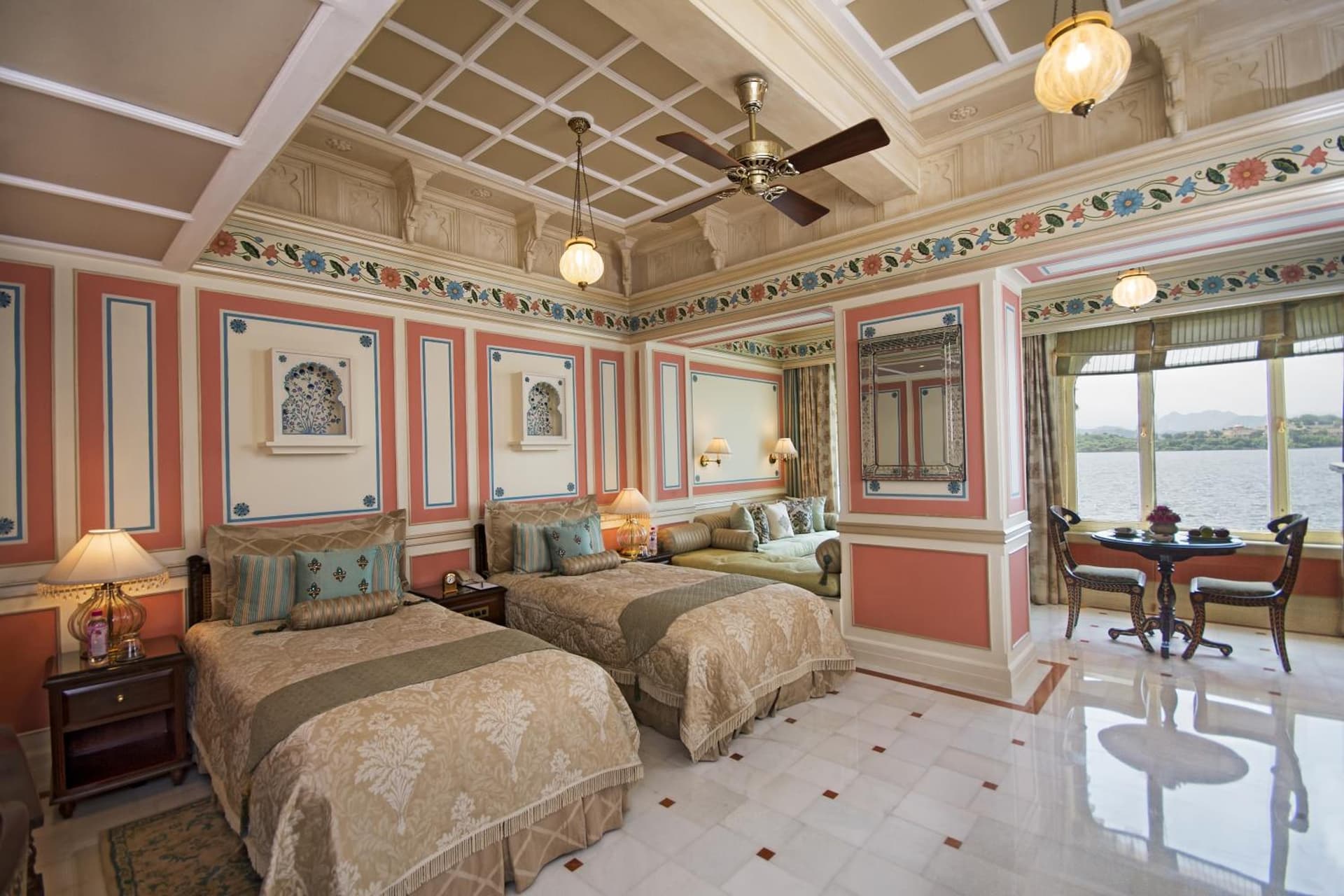 Palace Room Lake View Twin Bed