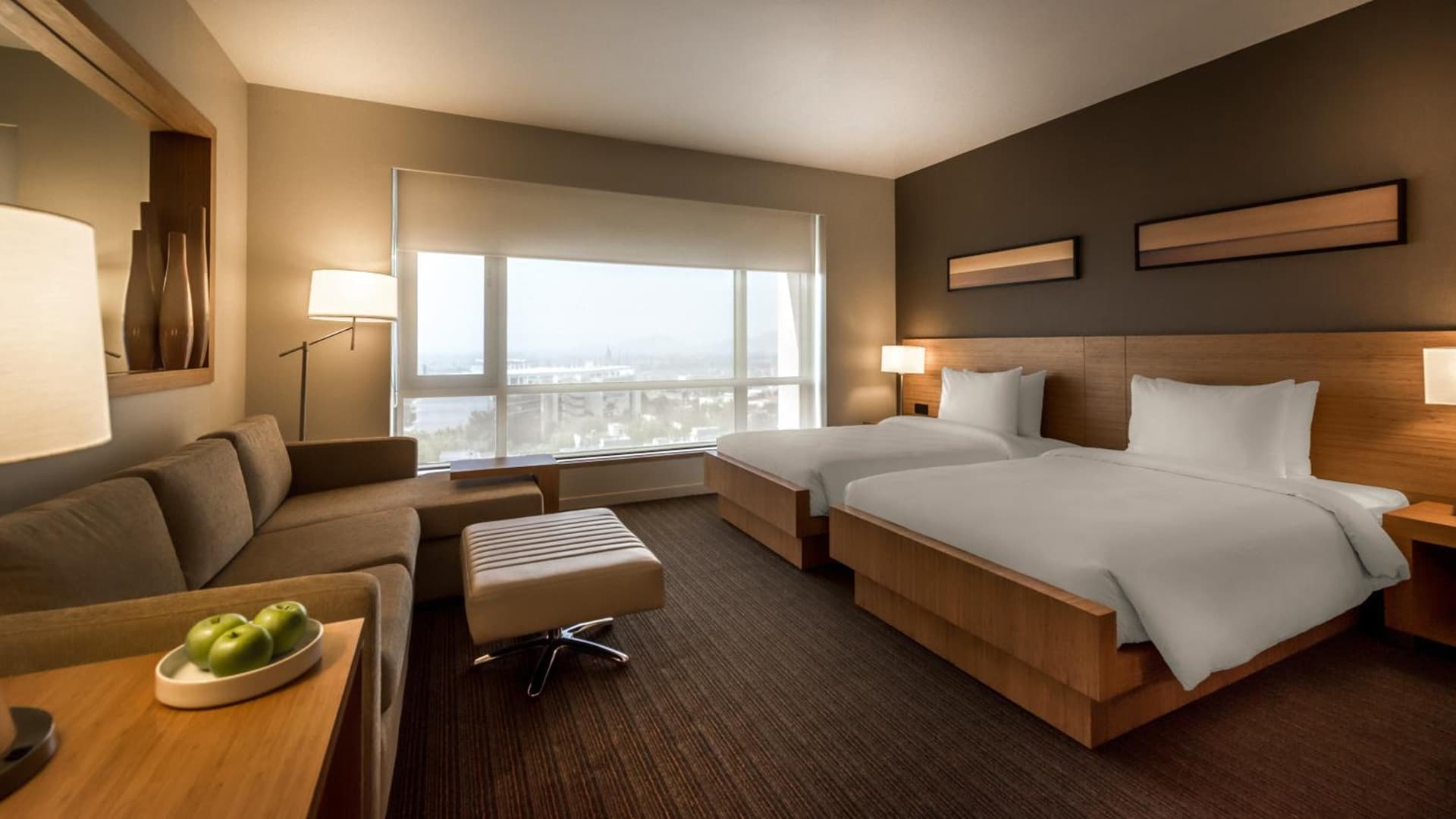 Hyatt Place Twin with Sofa Bed(City View)