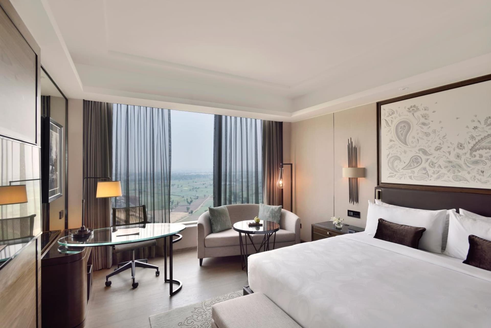 Deluxe King Room