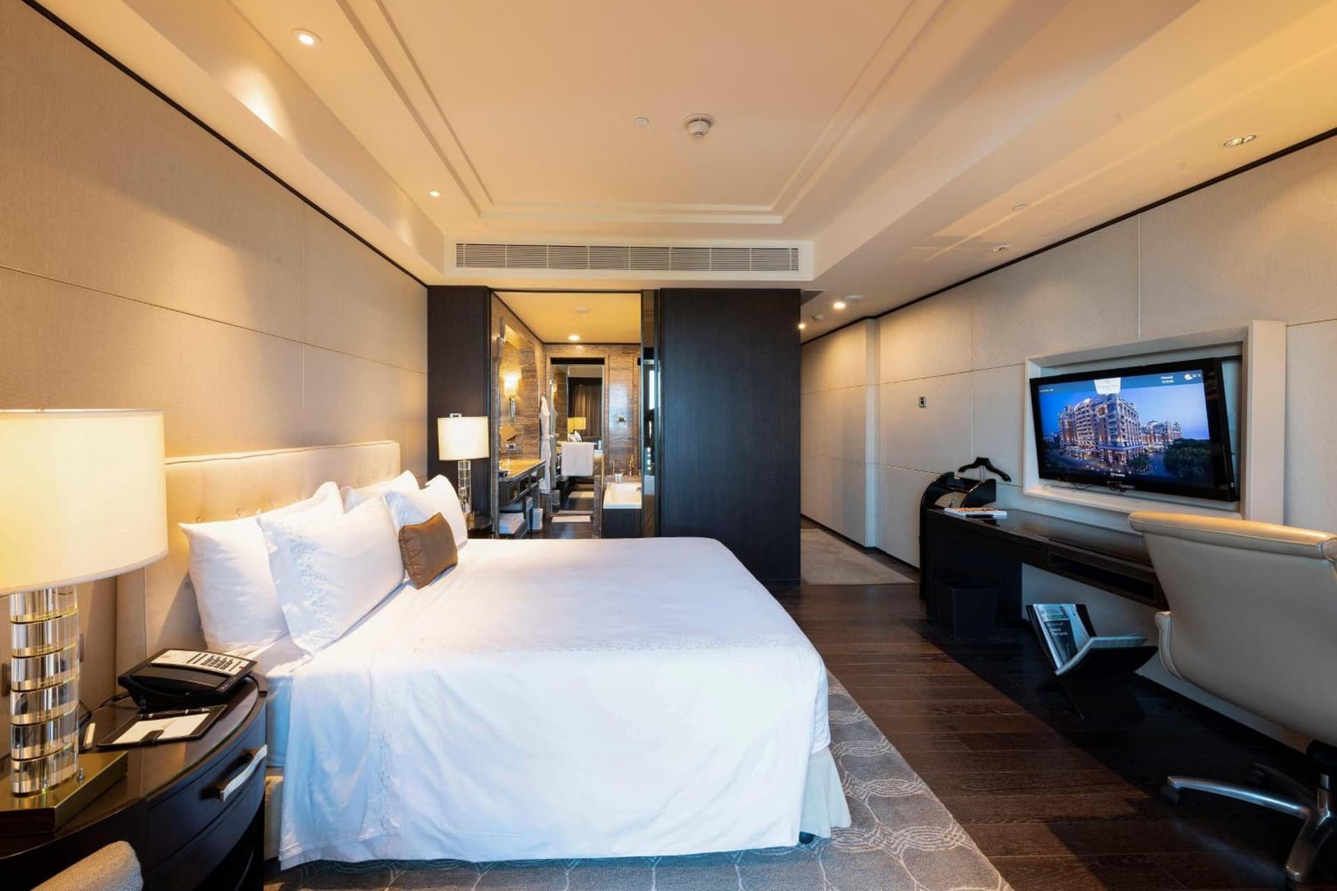 Exclusive Room