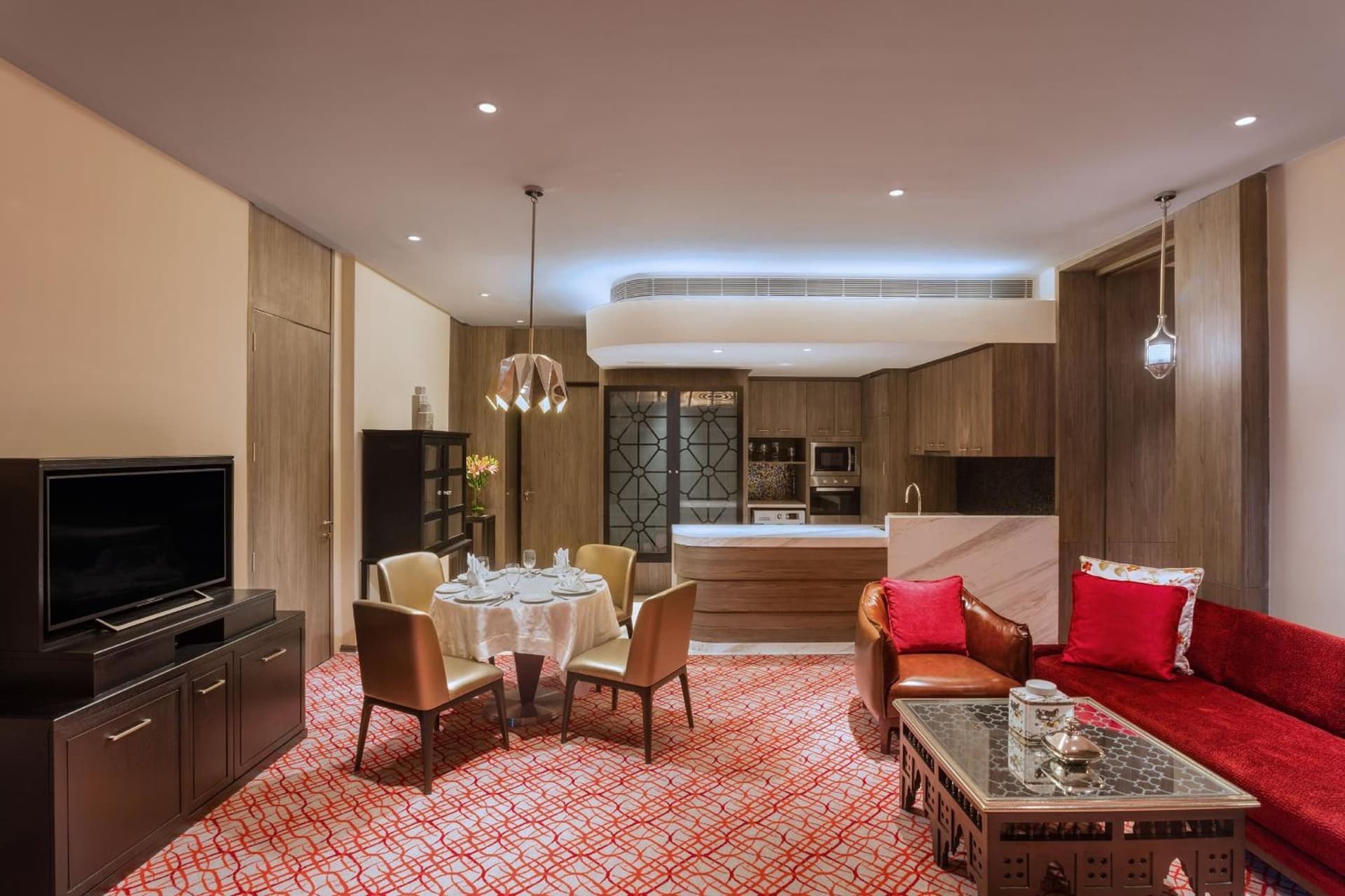 Executive Club Queen Room