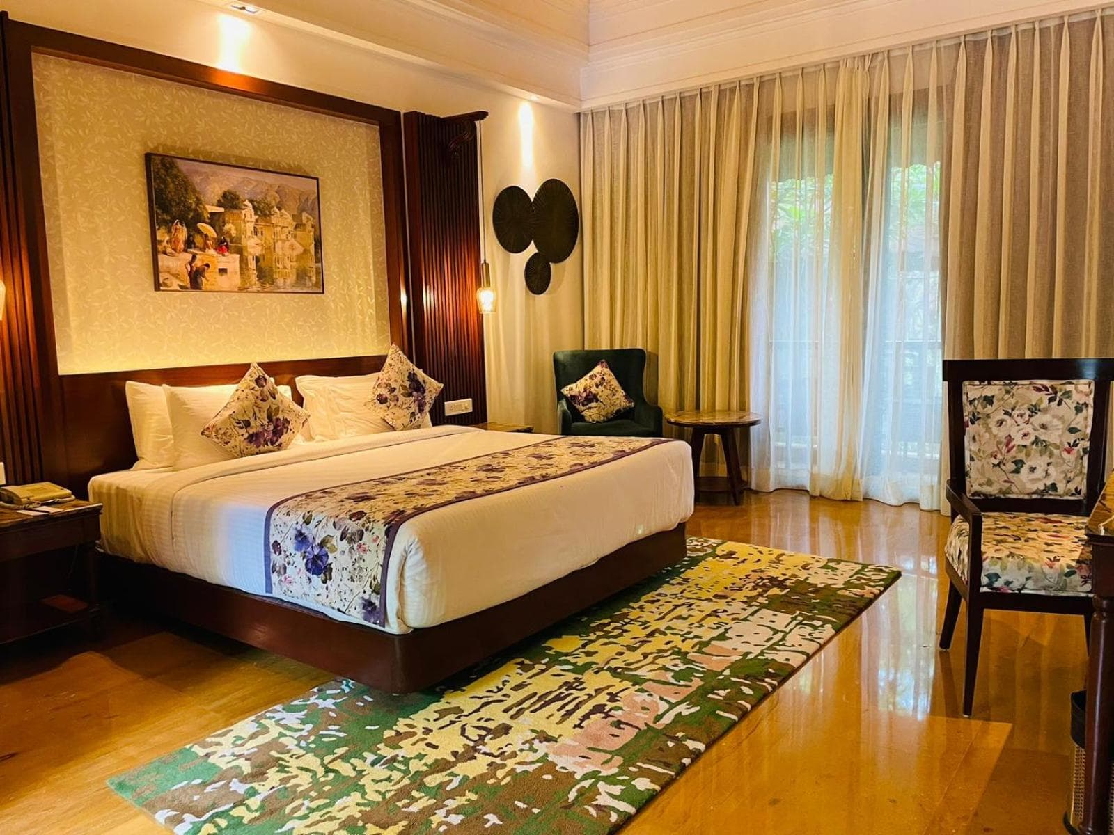Luxury King Or Twin Balcony Room
