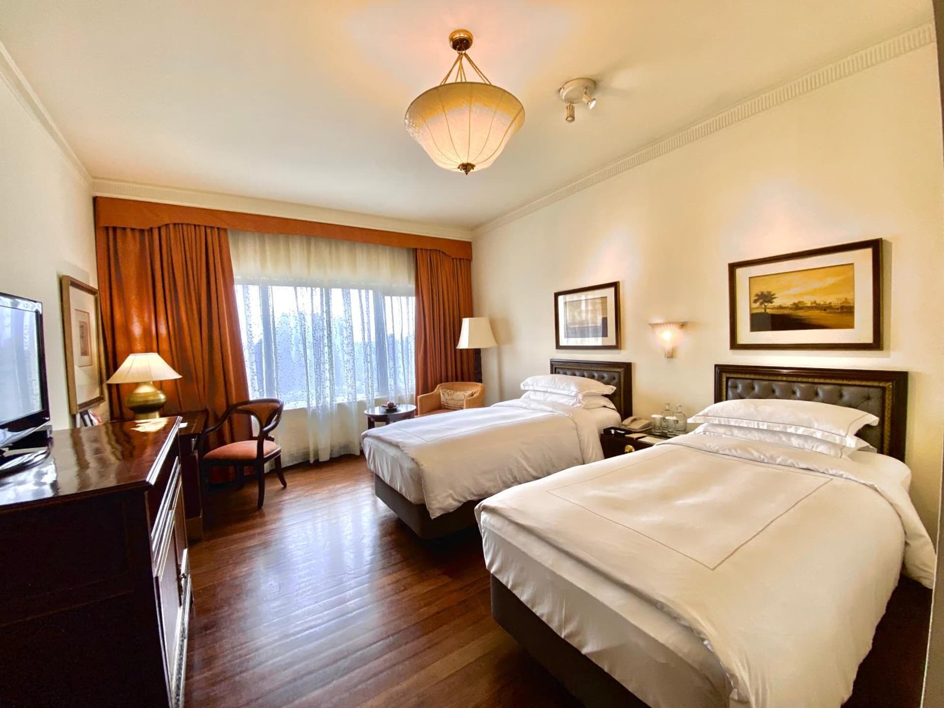 Deluxe Room Various View Twin Bed