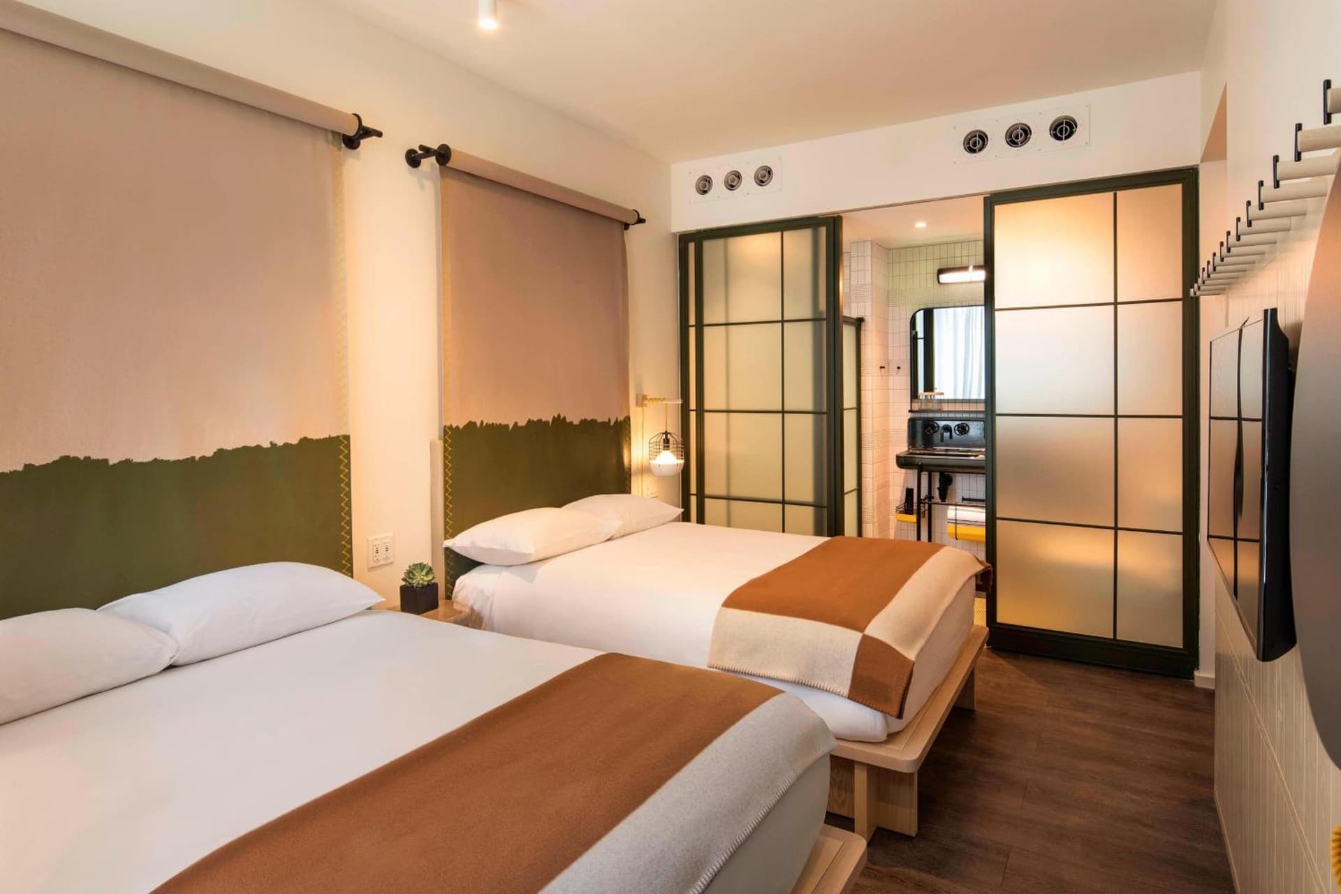 Double Beds Room