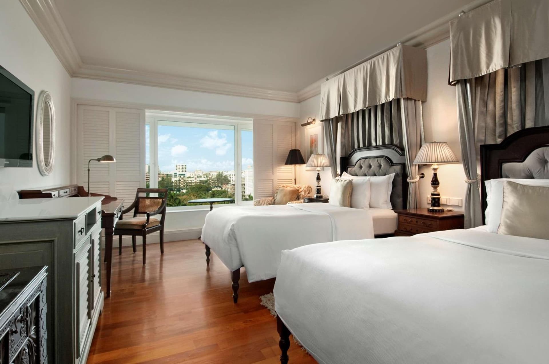 Twin Hilton Executive with Lounge Access