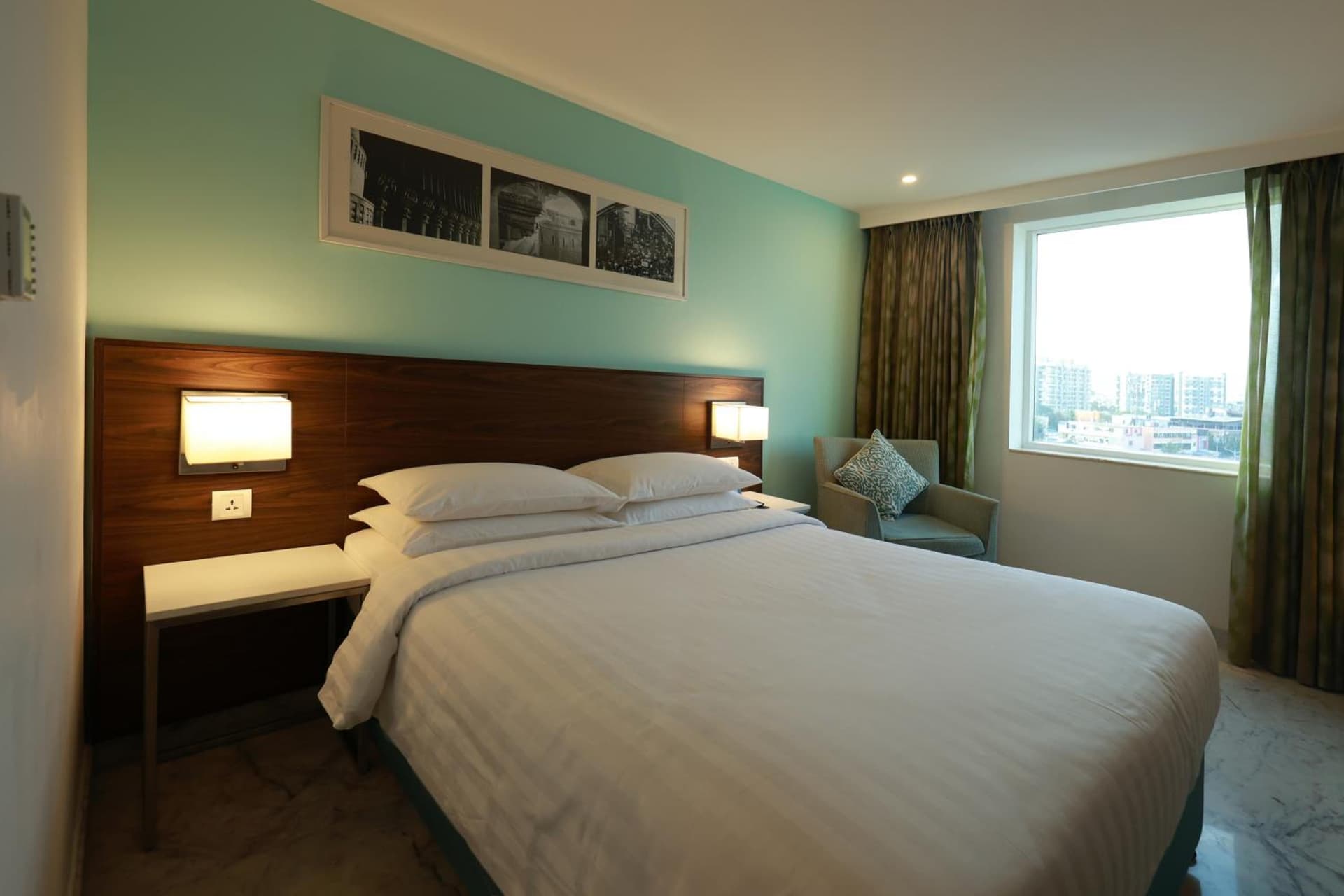 Executive Queen Room