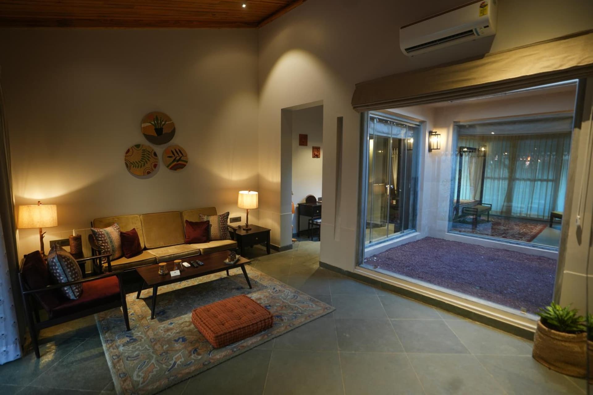 Villa Courtyard View Room