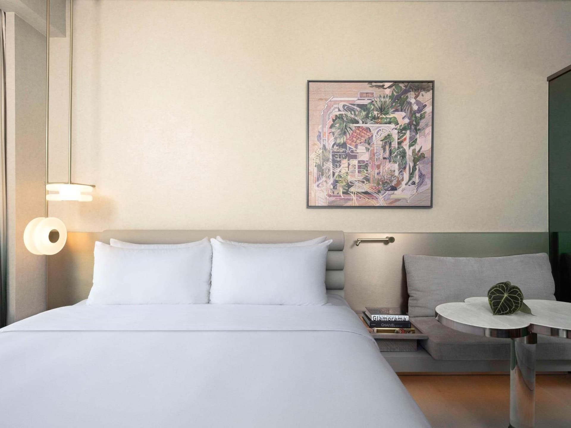 Signature King with 1 Double Bed