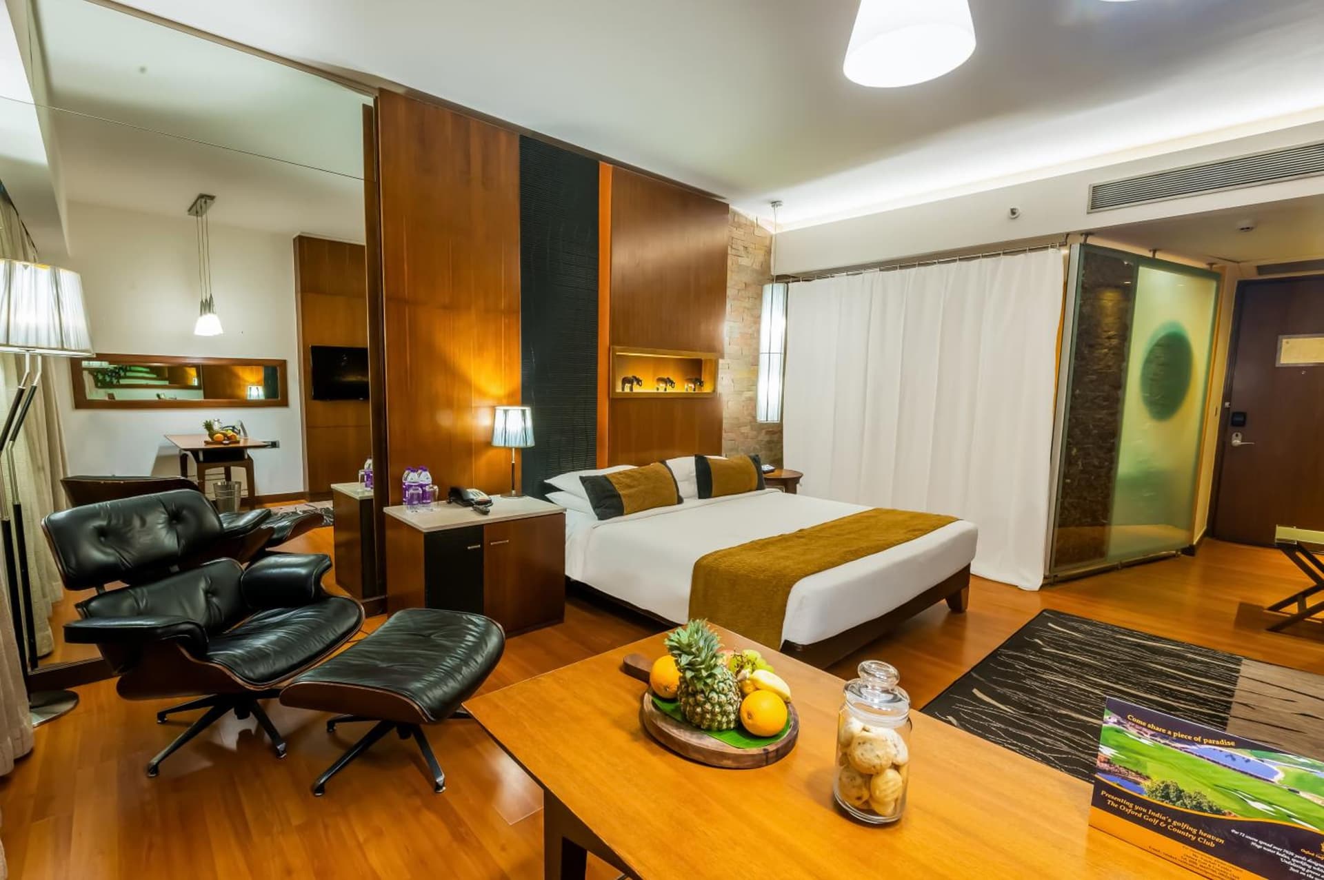 Premier Room with Bathtub