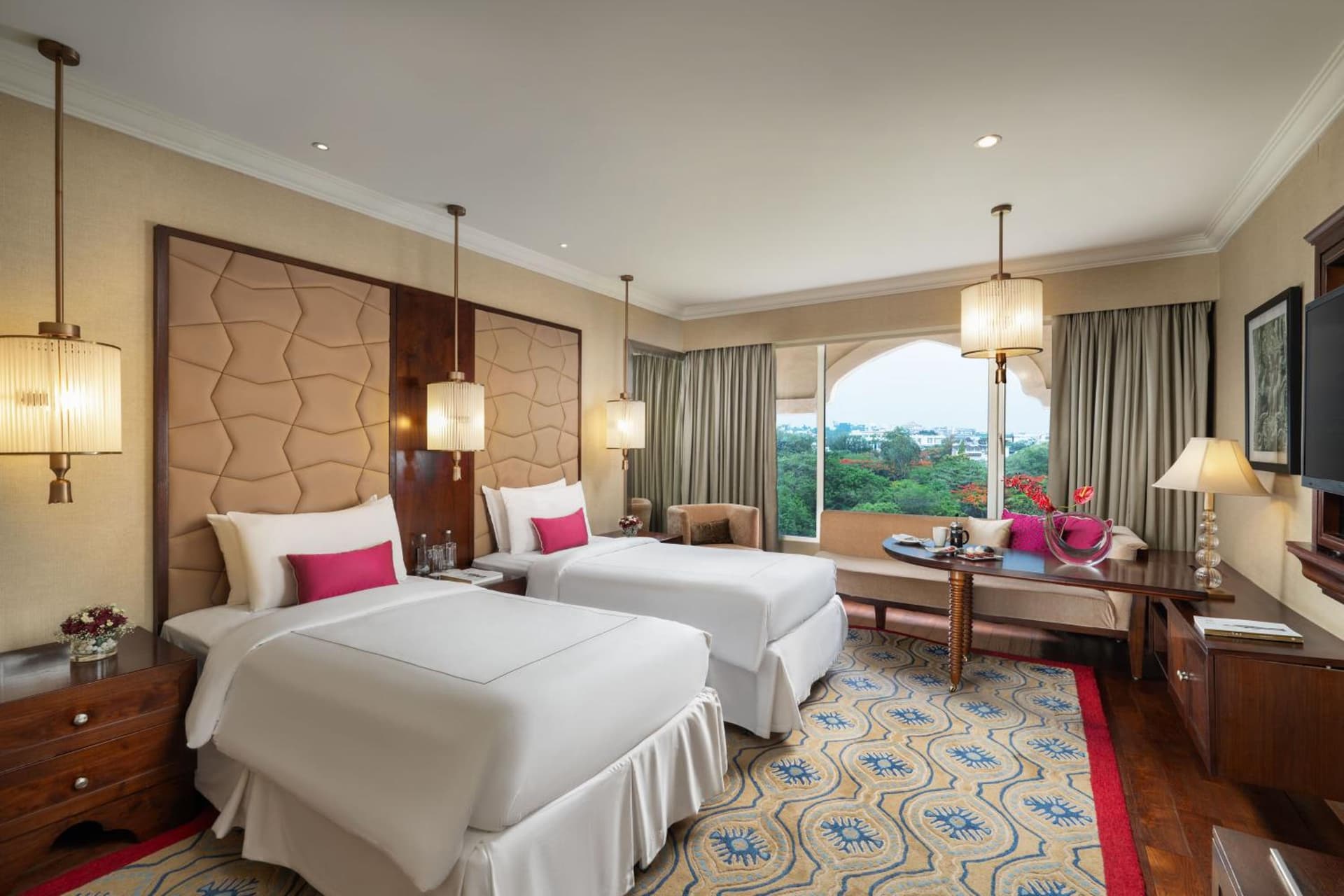 Deluxe Room with 2 Twin Beds