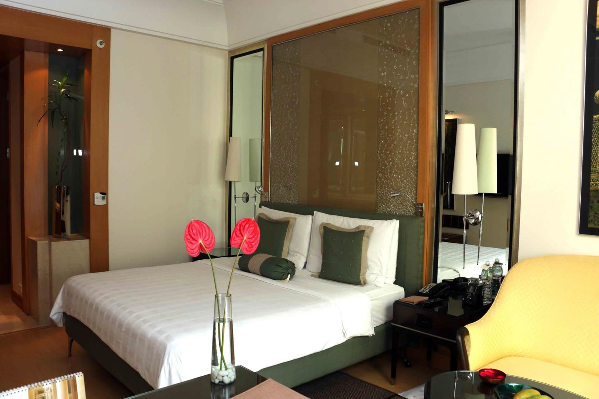 Superior King Garden View Room