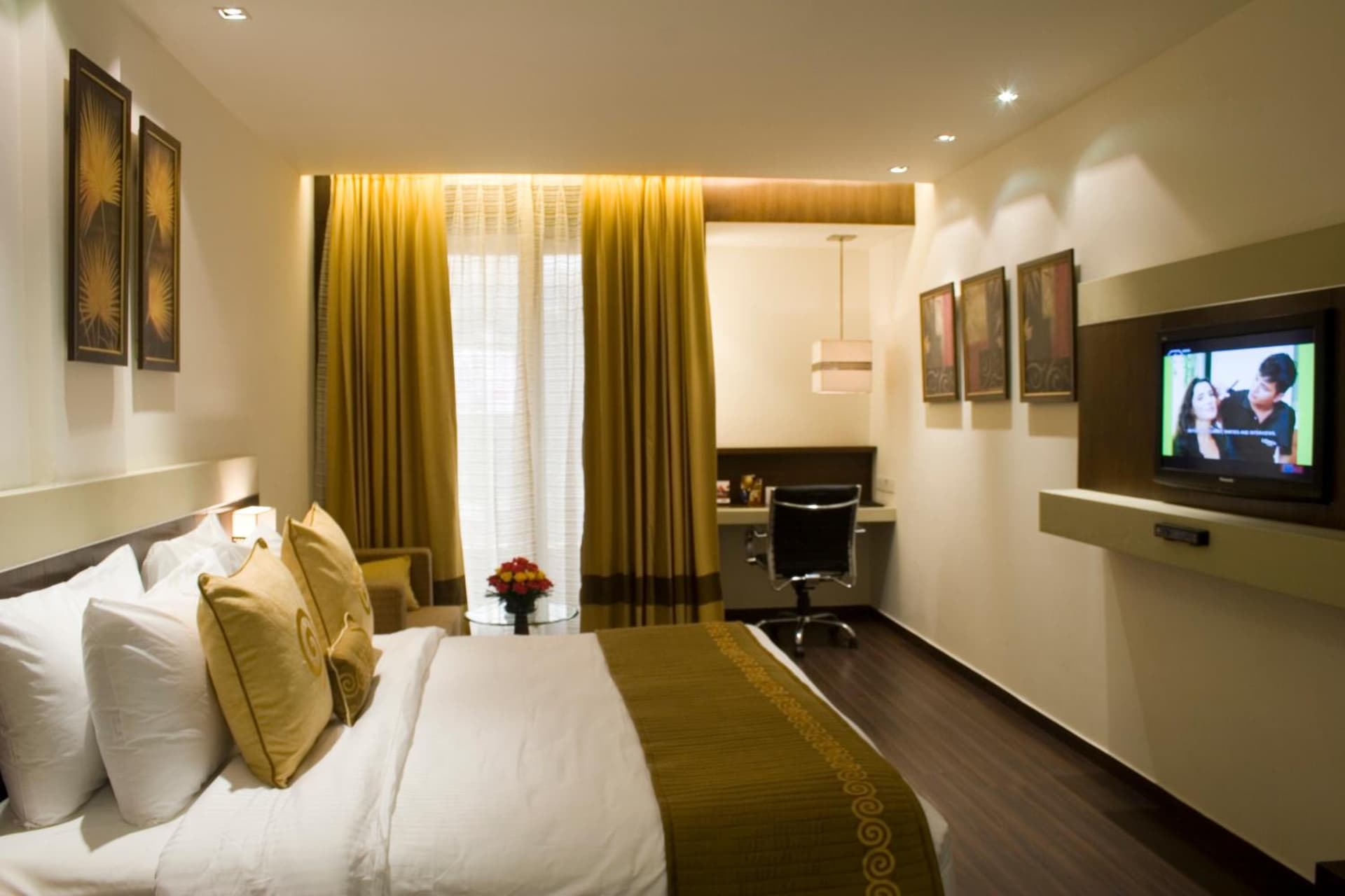 Club Room(City View)