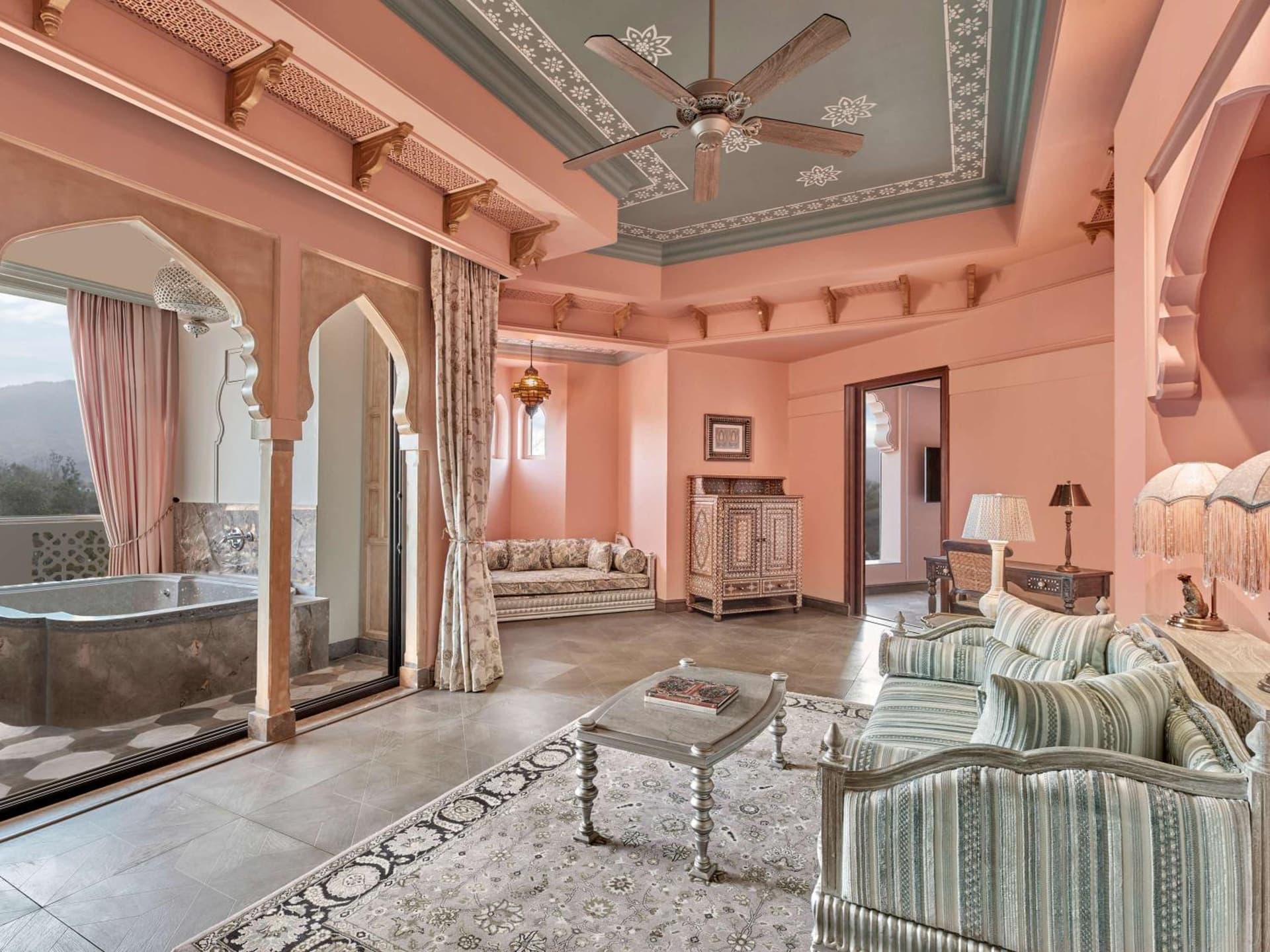 Signature 1 Bedroom Suite 1 King