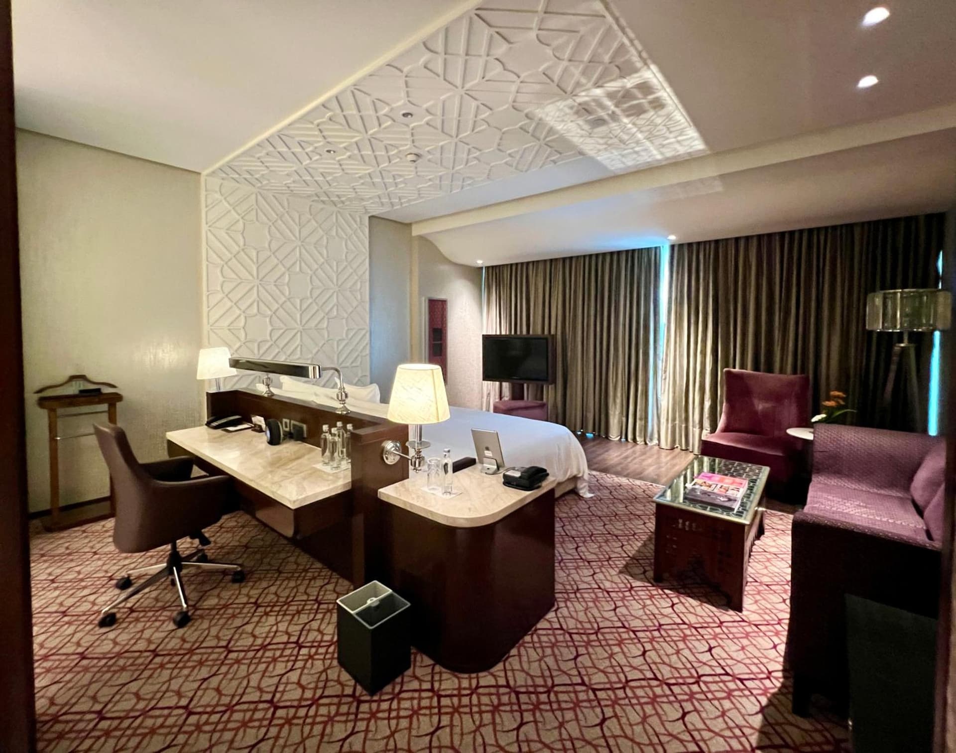 Club King Room