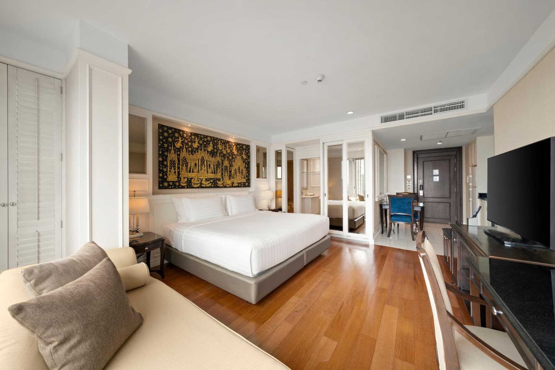 Grand Deluxe