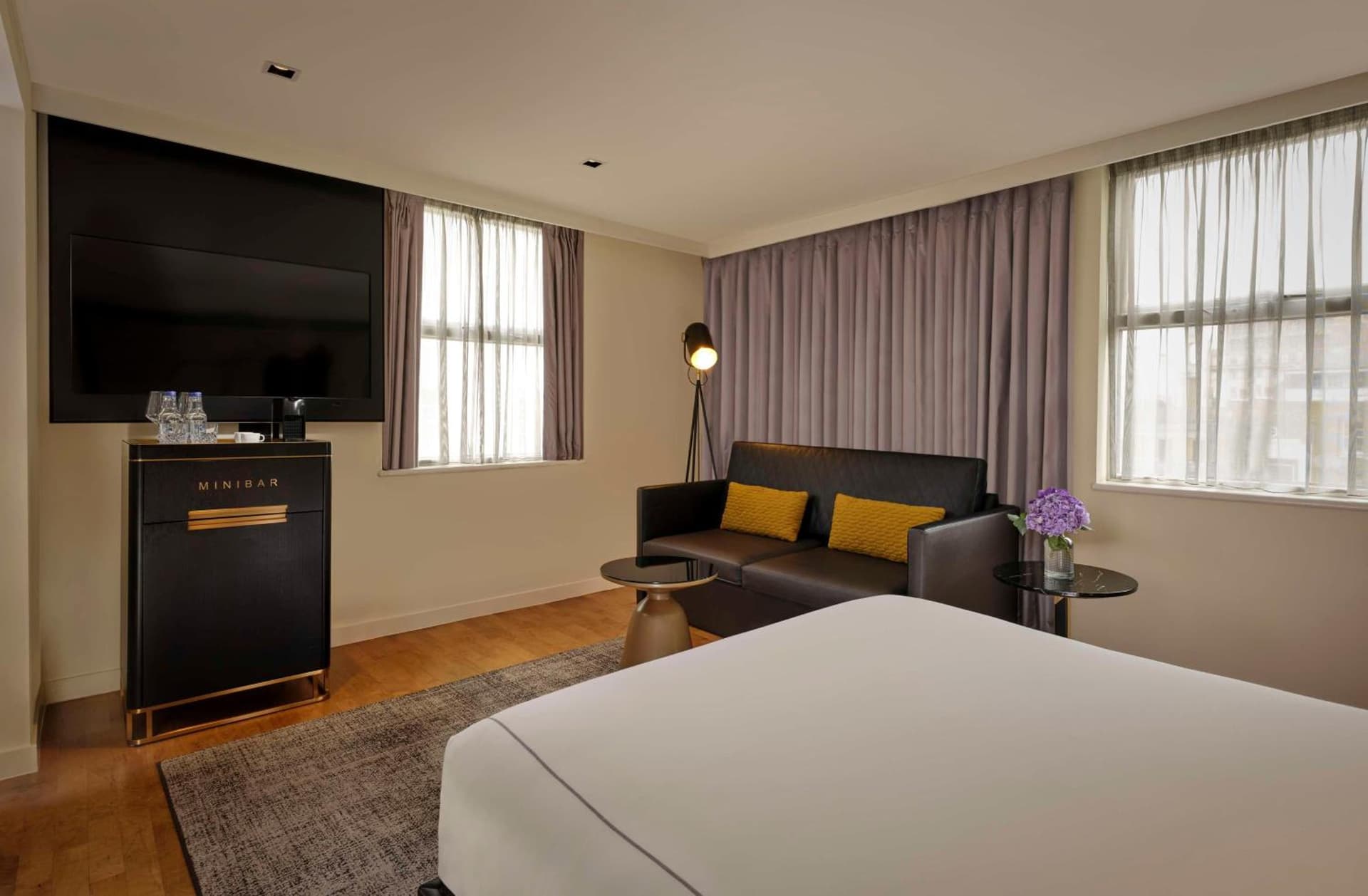 Deluxe Room 2 Twins
