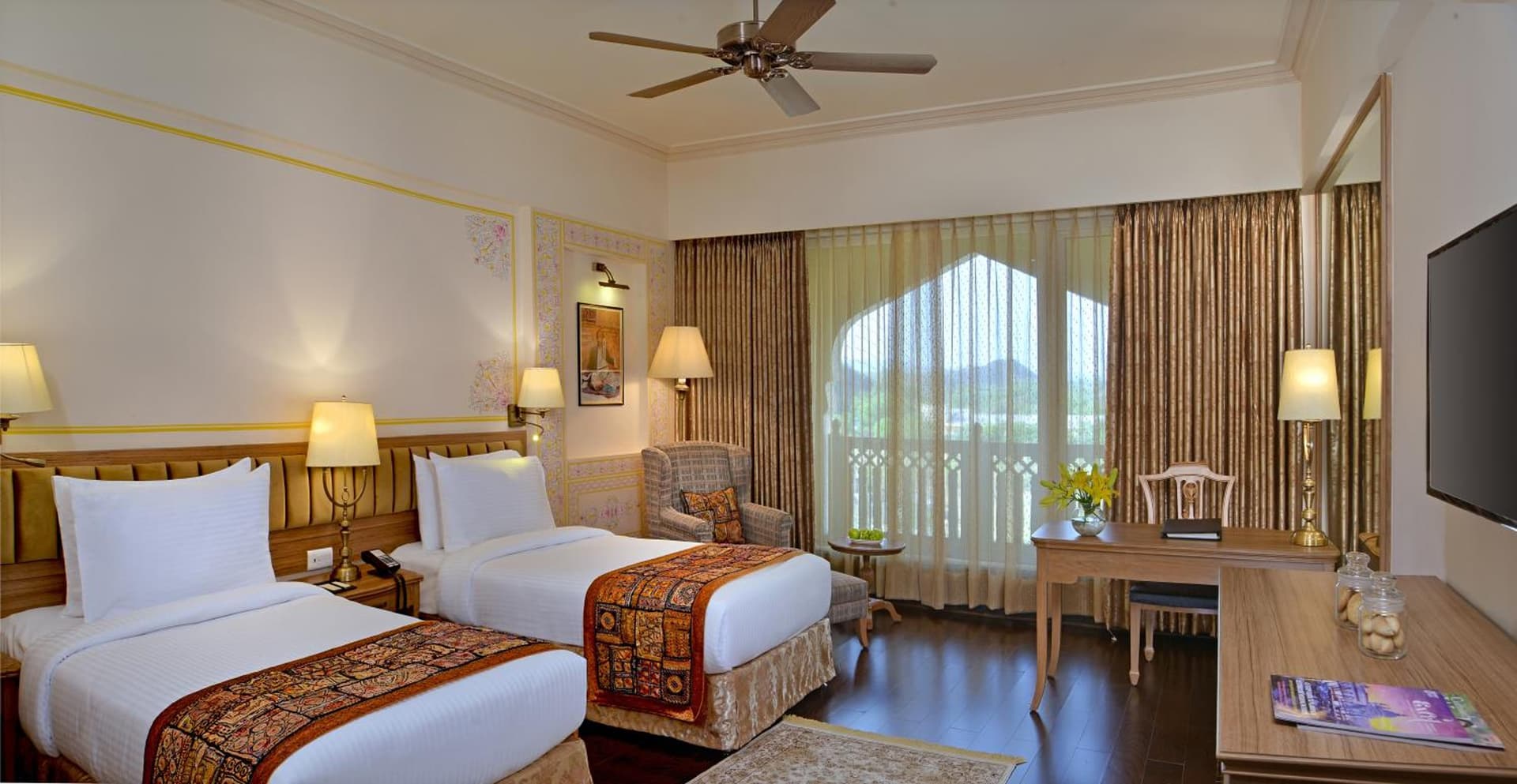Premium King Room with Bathtub