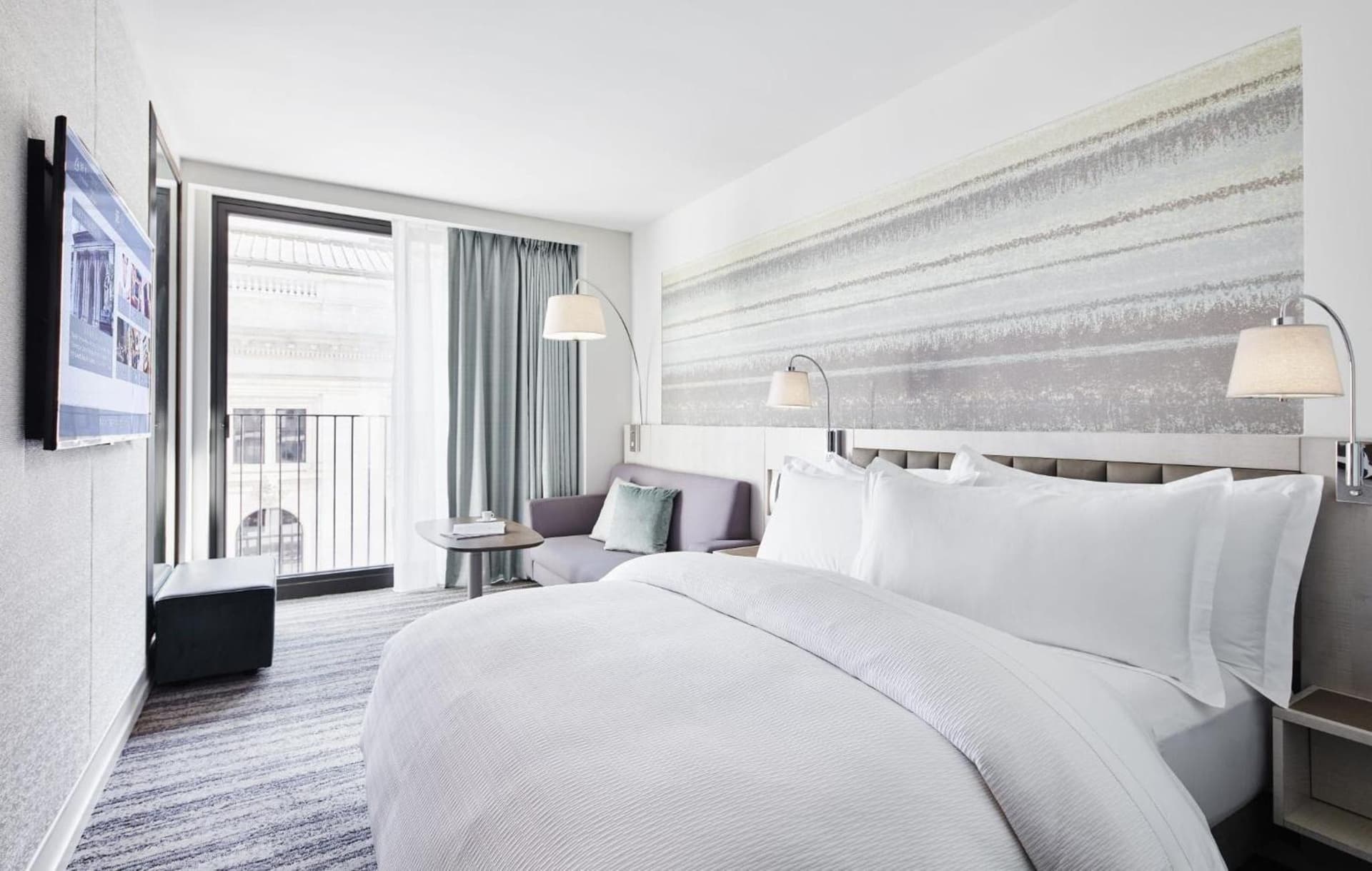 Deluxe Room (High Floor)
