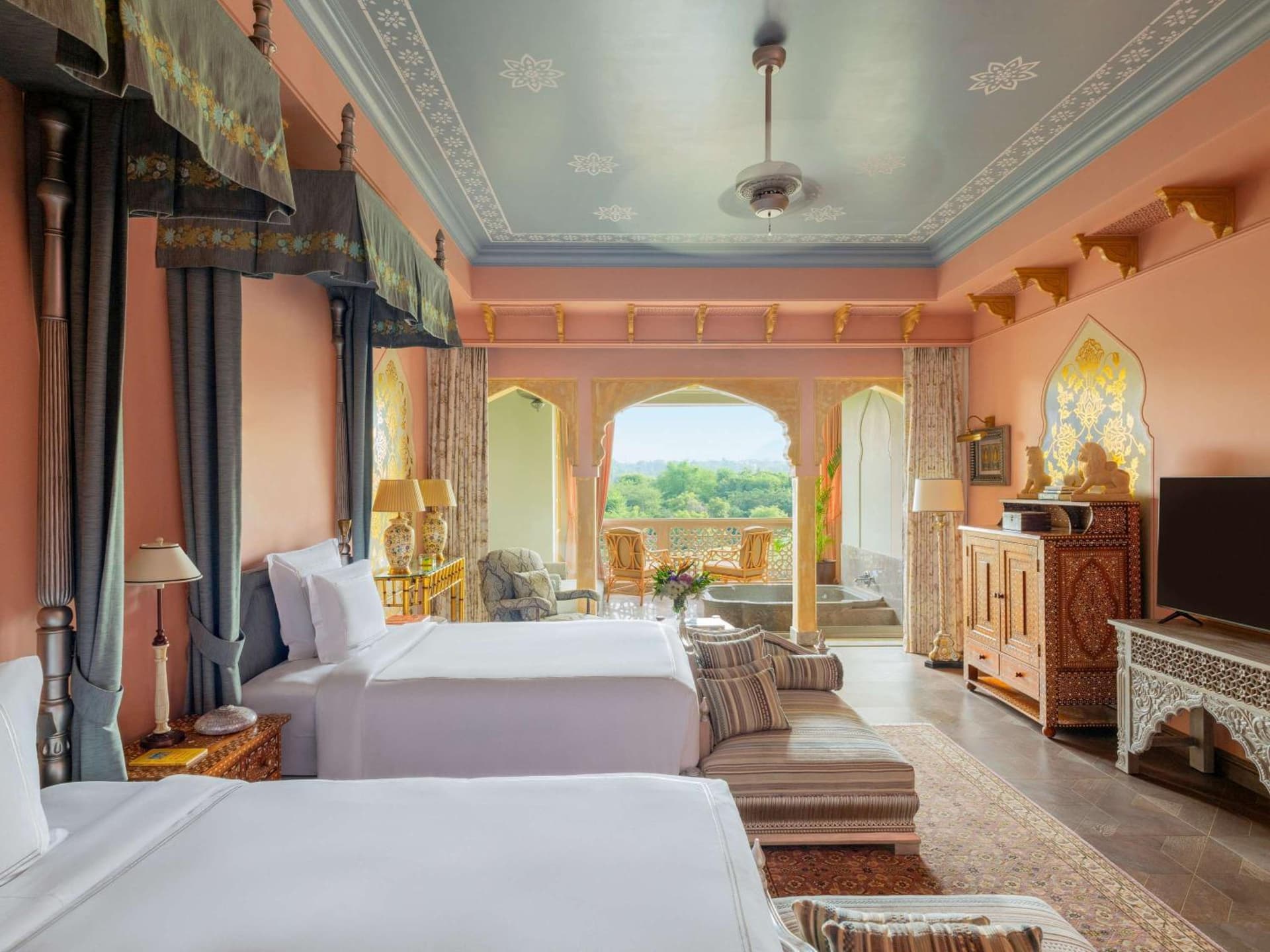 Landmark Room 1 King